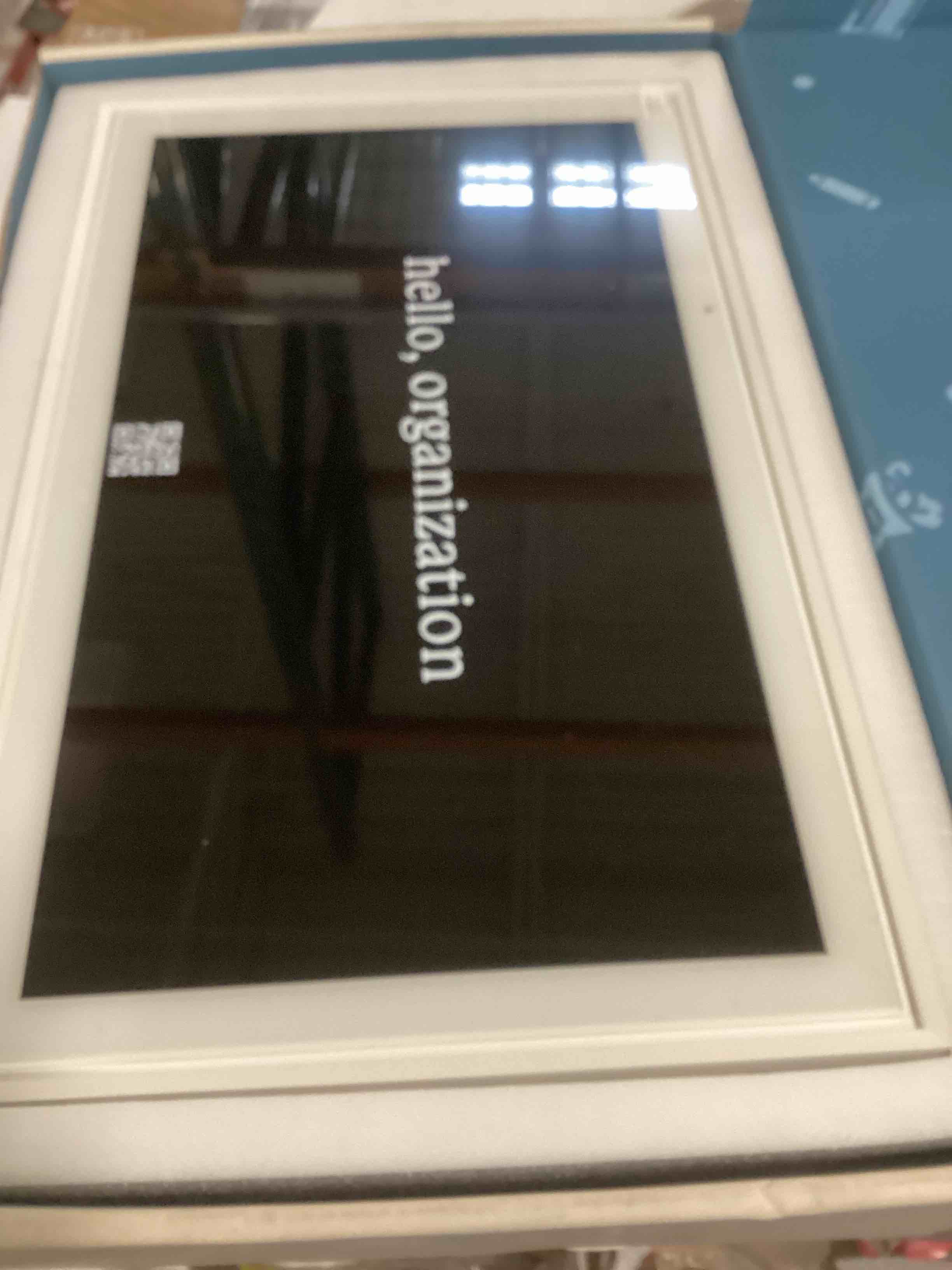https://s3.amazonaws.com/lotting-images-prod/bidfta/TEA2084402_1738945707435.jpeg