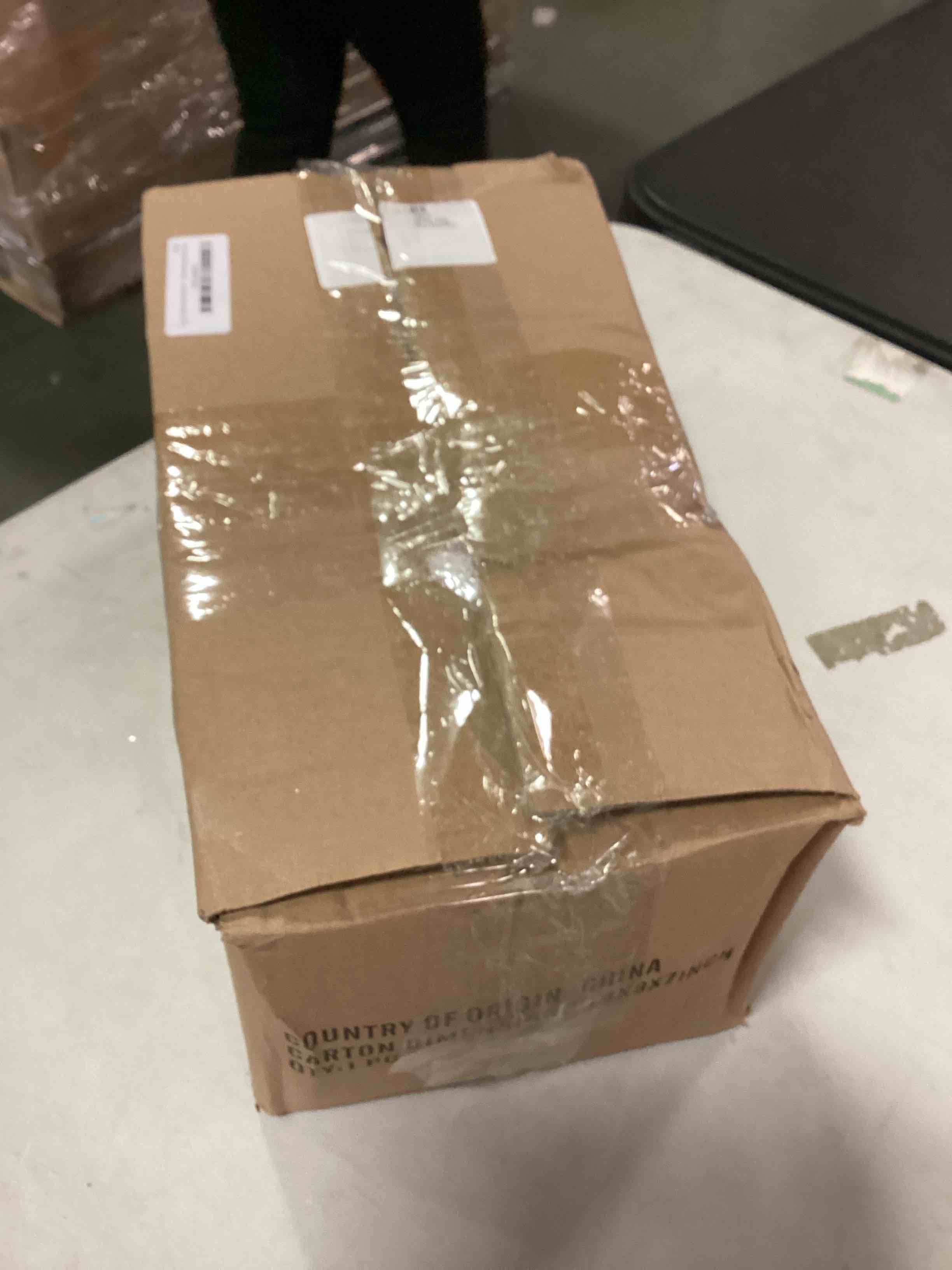 https://s3.amazonaws.com/lotting-images-prod/bidfta/TEA2086073_1735917678412.jpeg