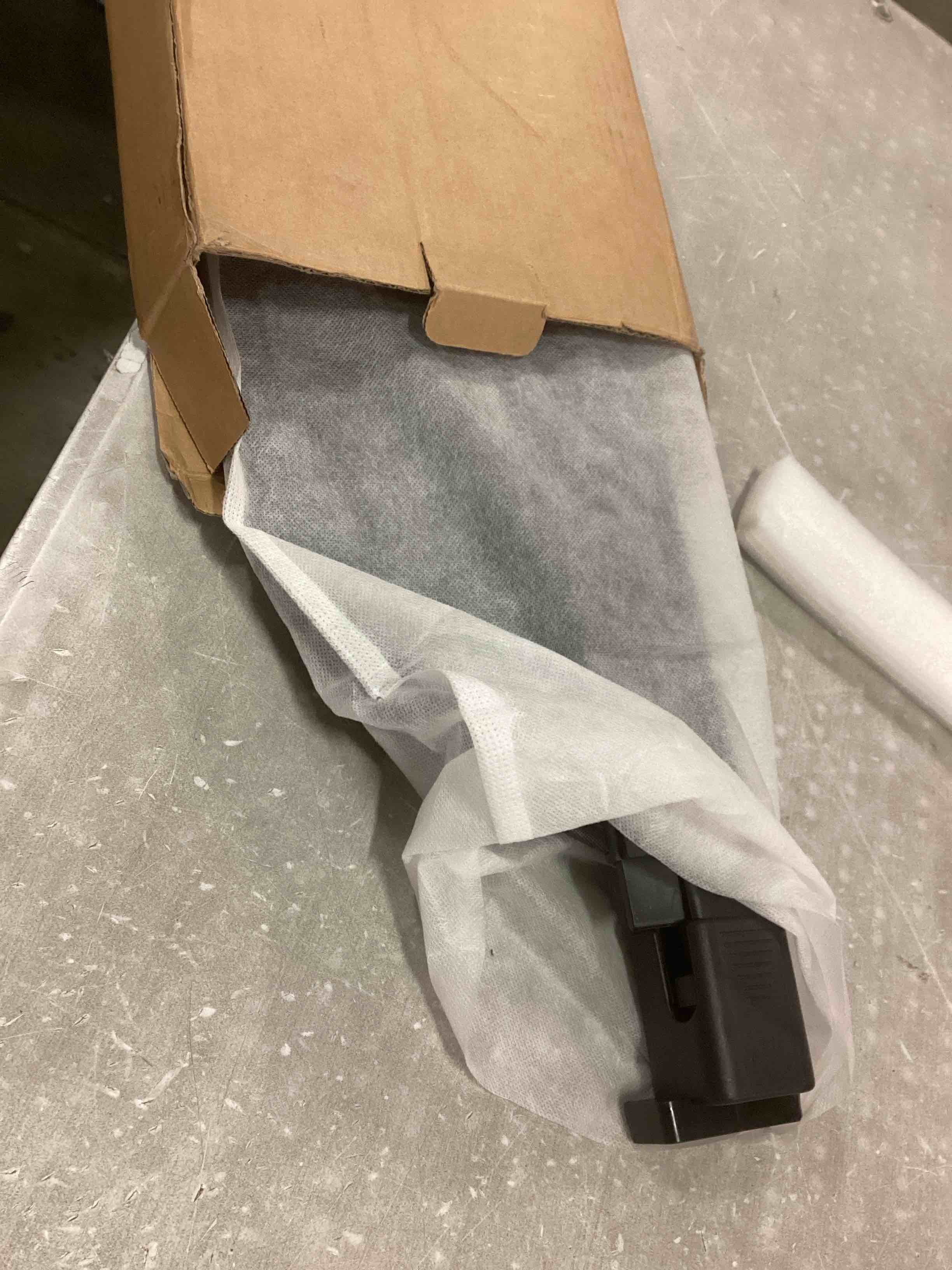 Cargo Cover for Volvo XC90 2025 2016 2017 2018 2019 2020 2021 2022 2023 2024 Accessories Rear Trunk Cover Rear Trunk Security Cover Shielding Shade, Black