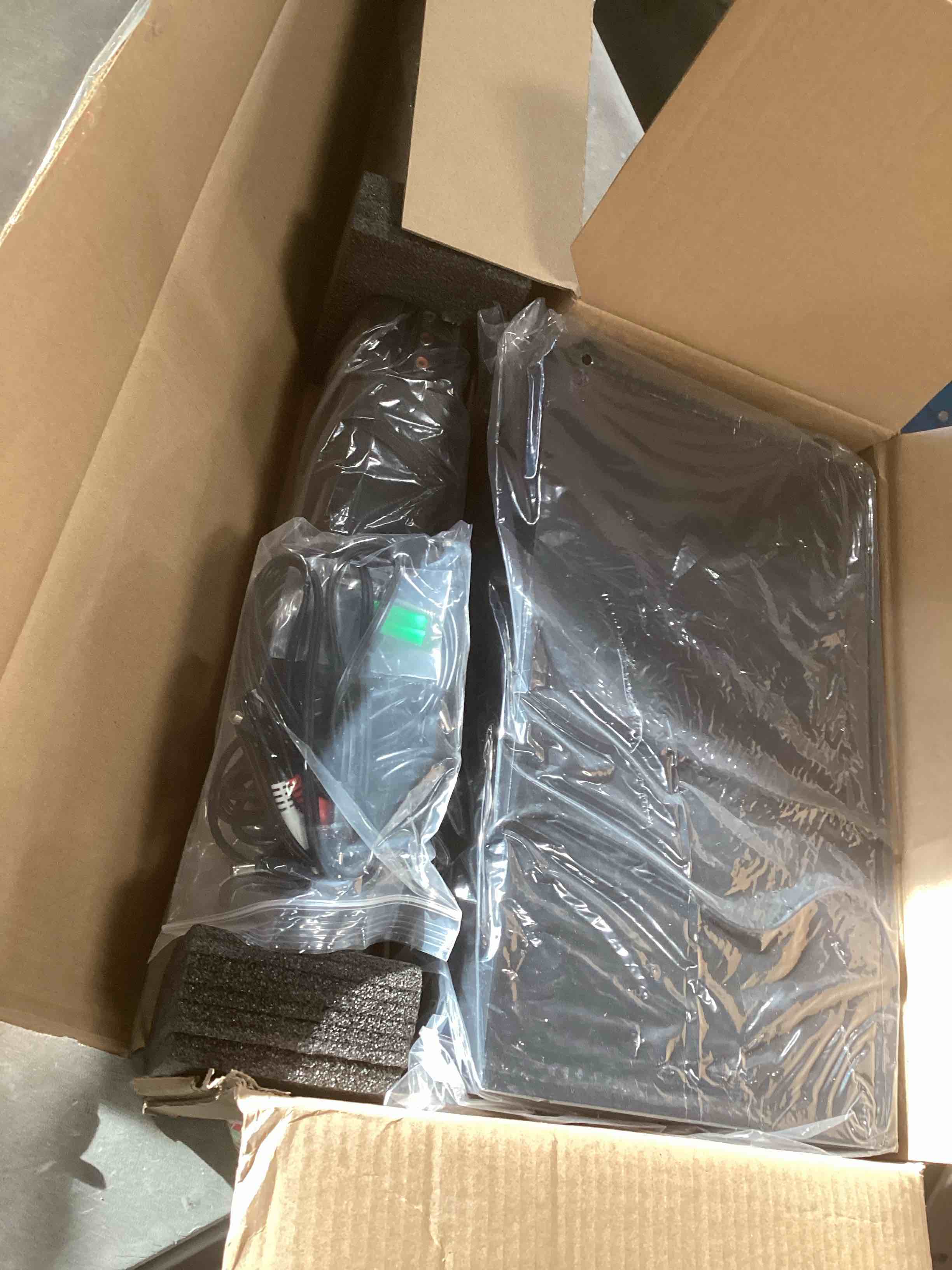 https://s3.amazonaws.com/lotting-images-prod/bidfta/TEA2087240_1738072692333.jpeg