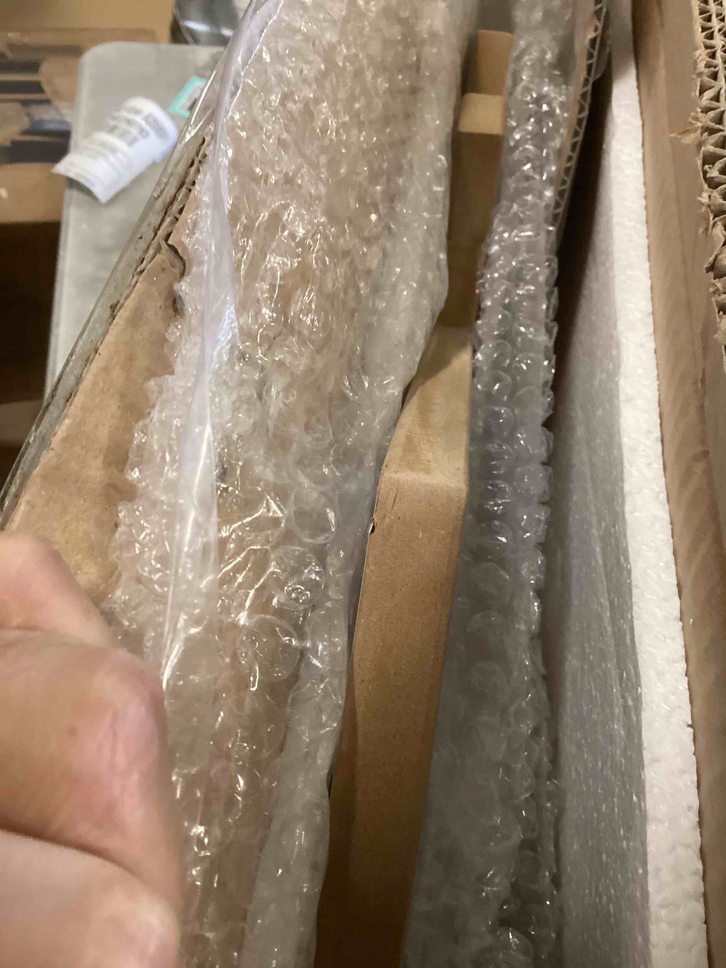 https://s3.amazonaws.com/lotting-images-prod/bidfta/TEA2087411_1738178433645.jpeg