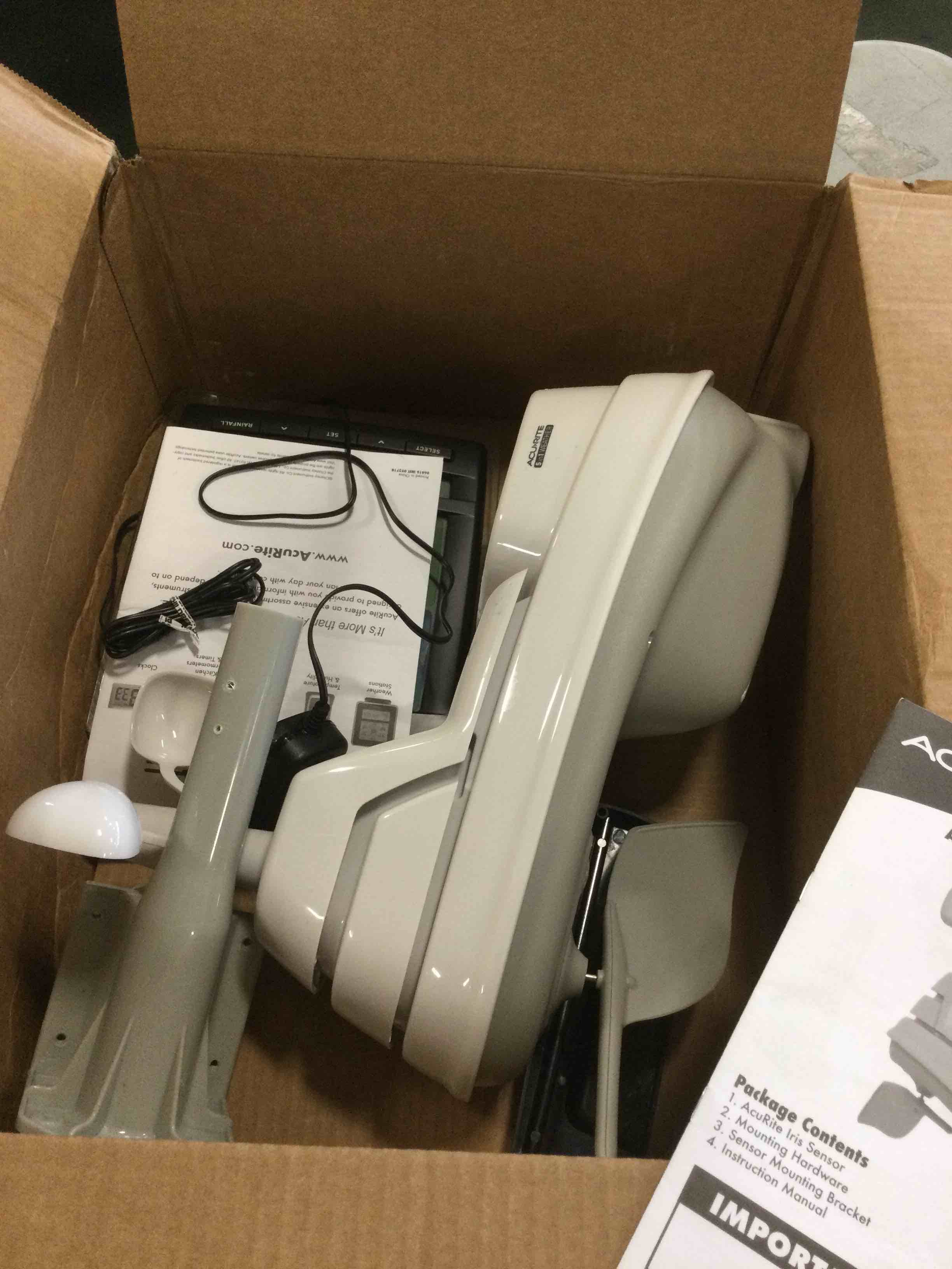 https://s3.amazonaws.com/lotting-images-prod/bidfta/TEA2088502_1739216391872.jpeg