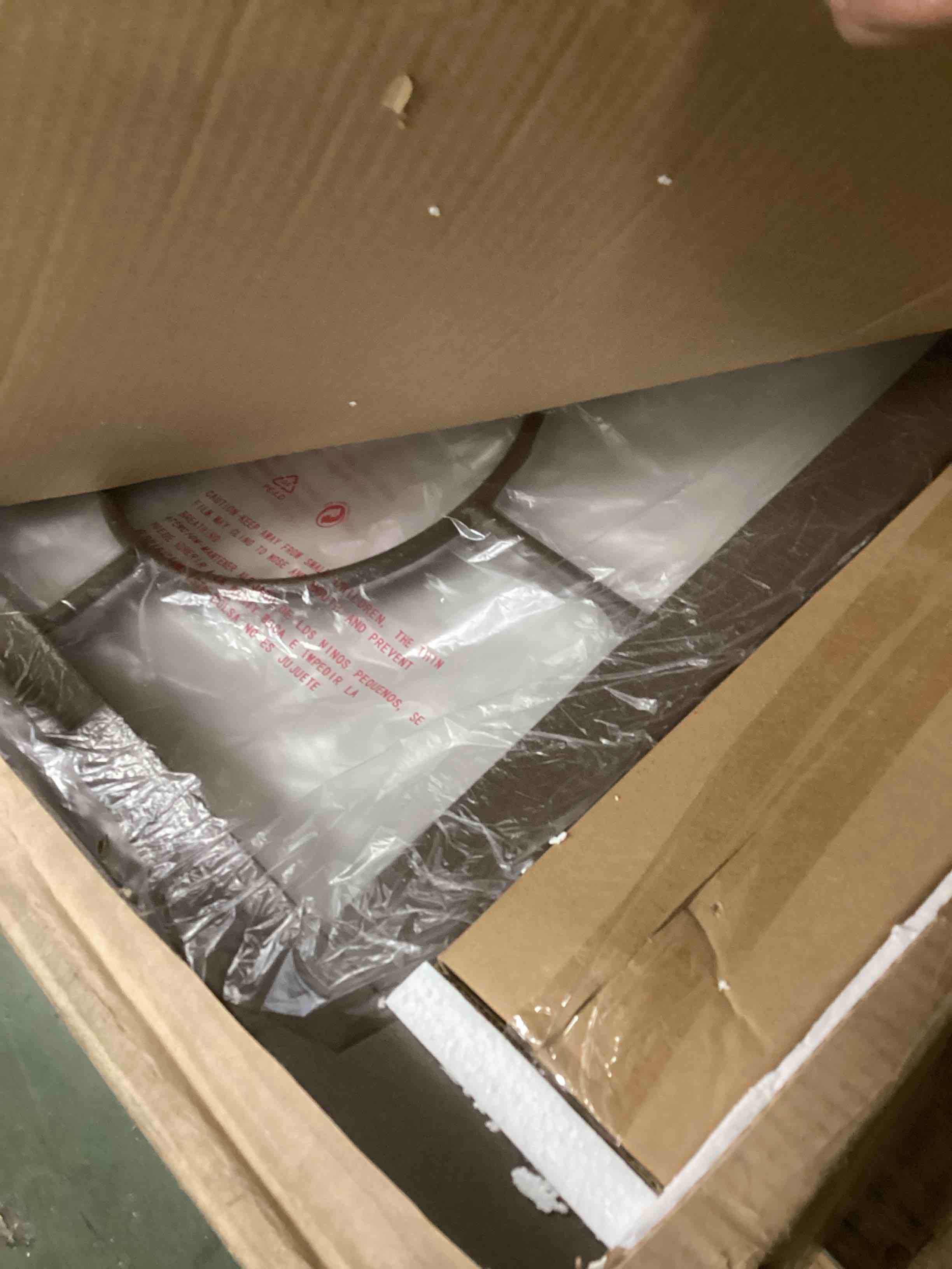 https://s3.amazonaws.com/lotting-images-prod/bidfta/TEA2088700_1739301972717.jpeg