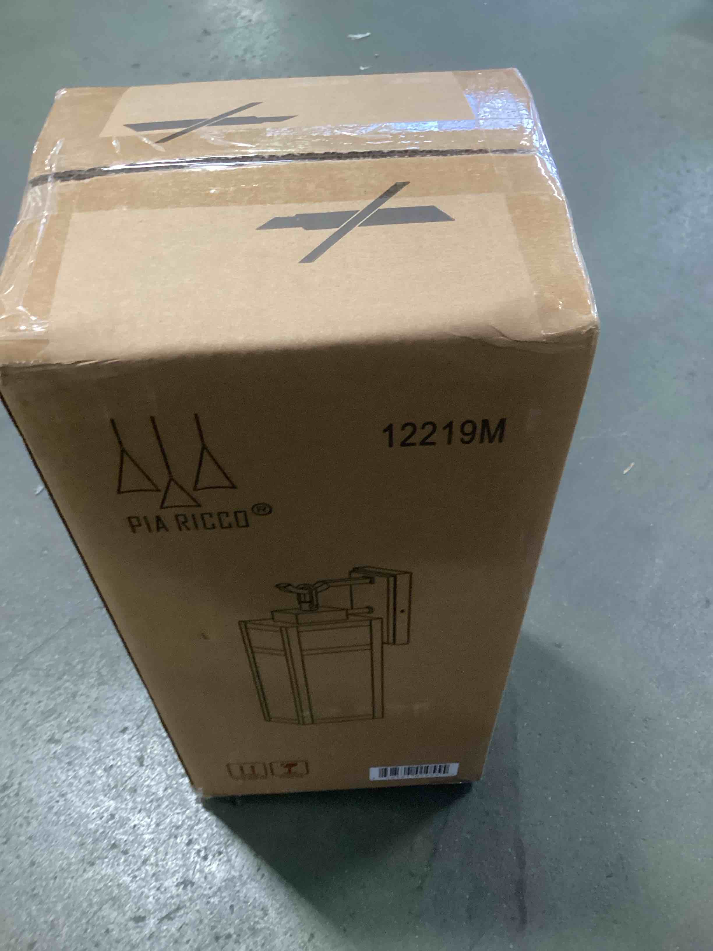 https://s3.amazonaws.com/lotting-images-prod/bidfta/TEA2088710_1739303753828.jpeg