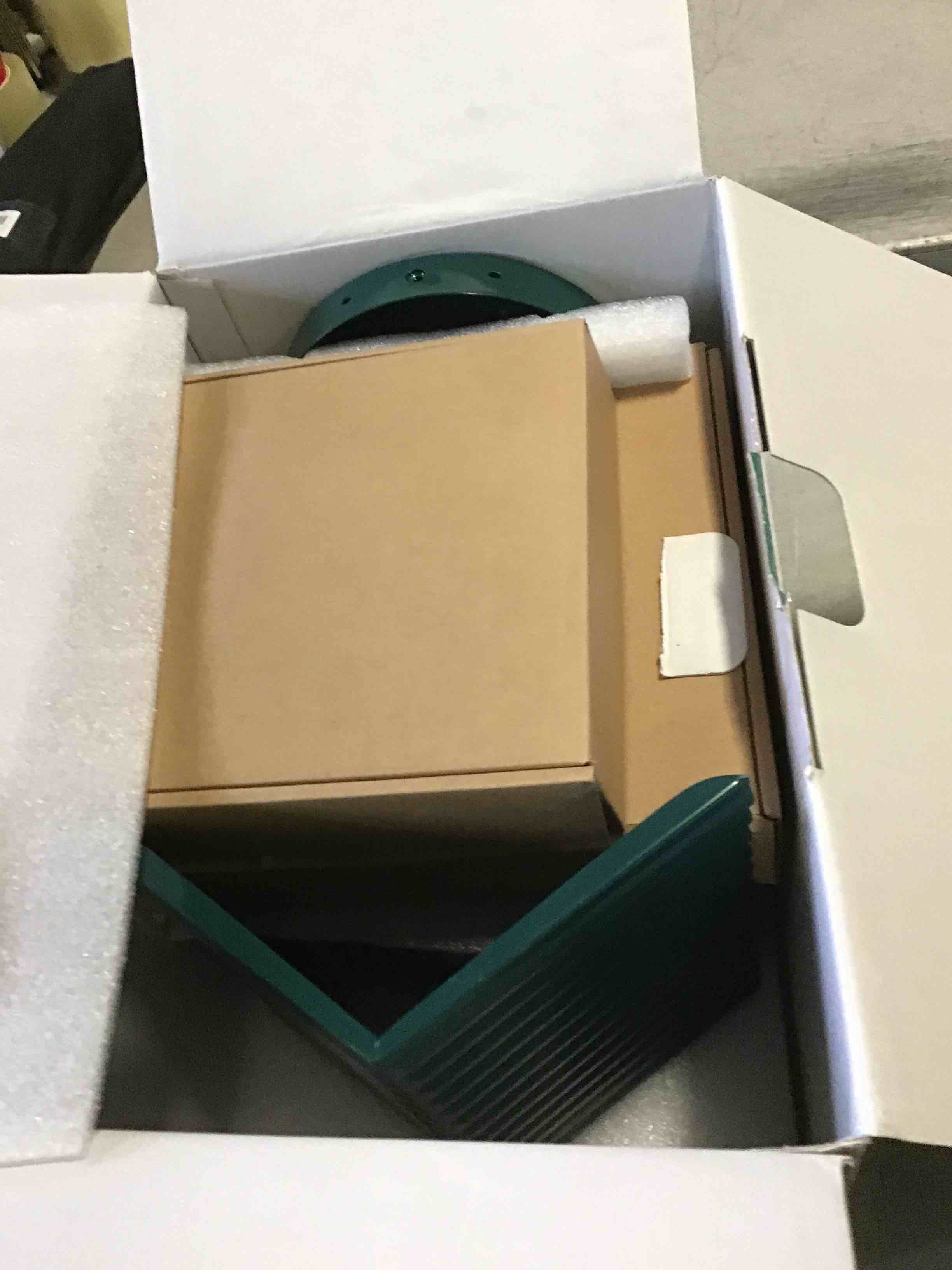 https://s3.amazonaws.com/lotting-images-prod/bidfta/TEA2088947_1740404898806.jpeg