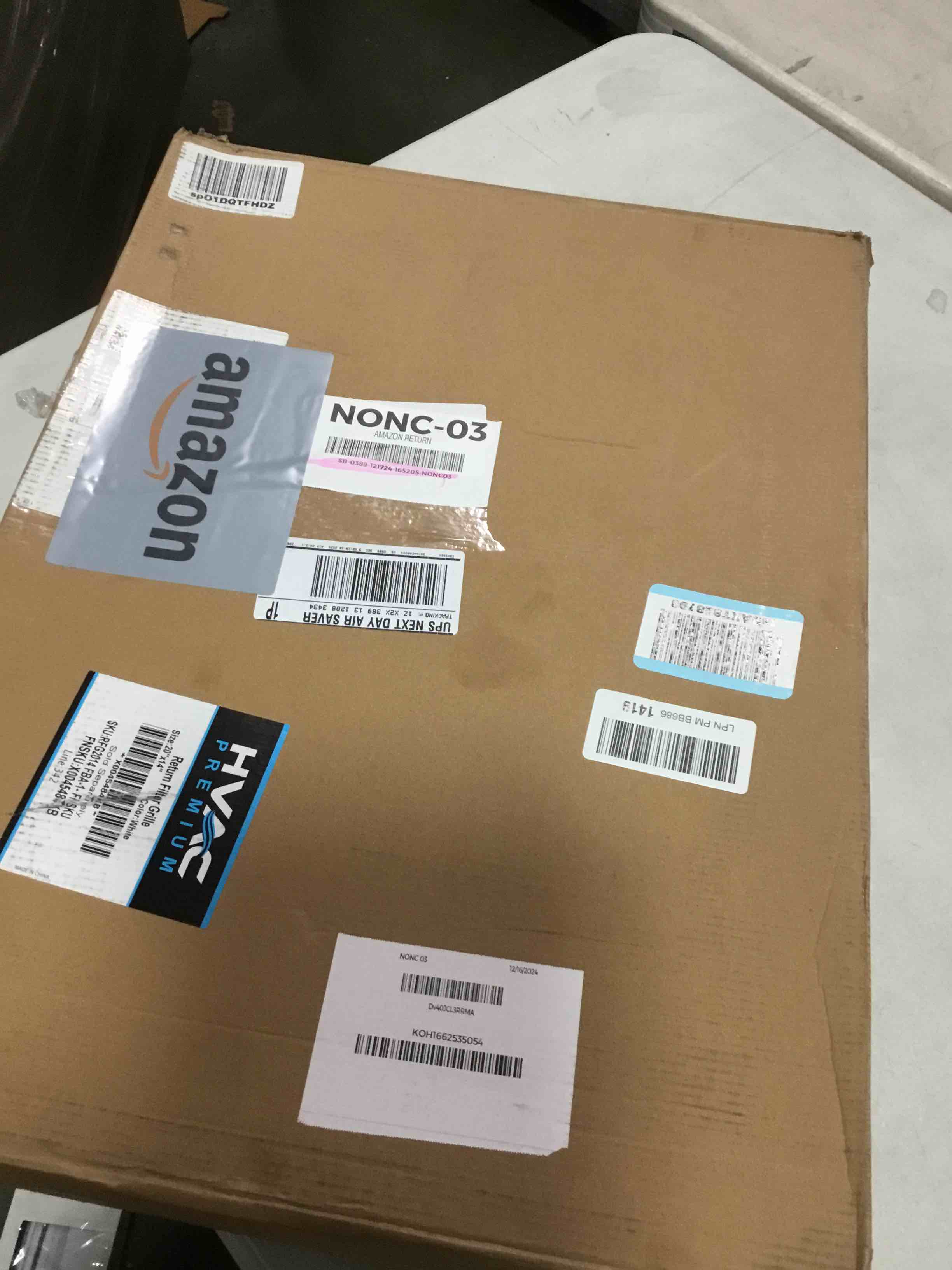 https://s3.amazonaws.com/lotting-images-prod/bidfta/TEA2089485_1736429284778.jpeg