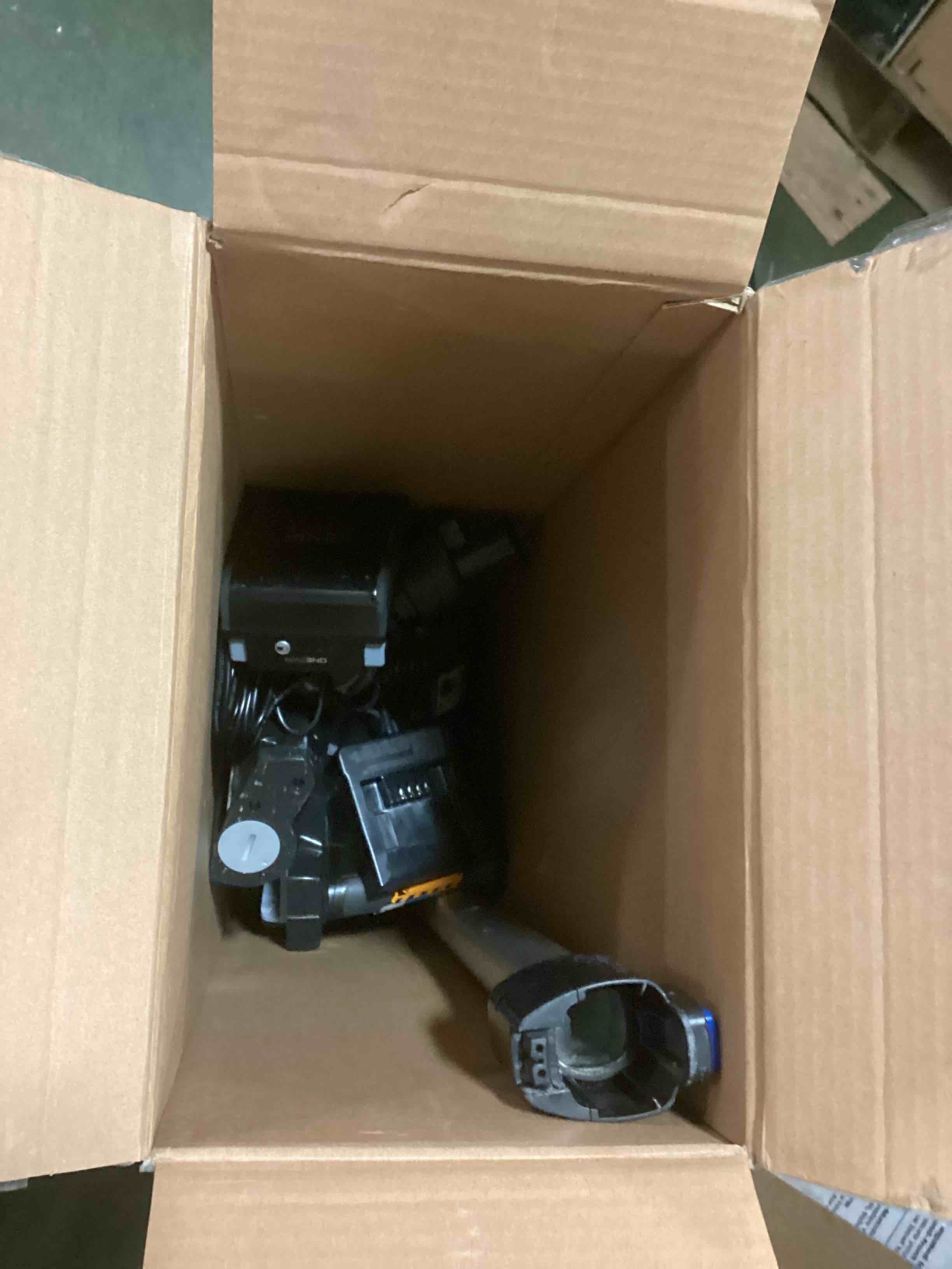 https://s3.amazonaws.com/lotting-images-prod/bidfta/TEA2089737_1736524609899.jpeg