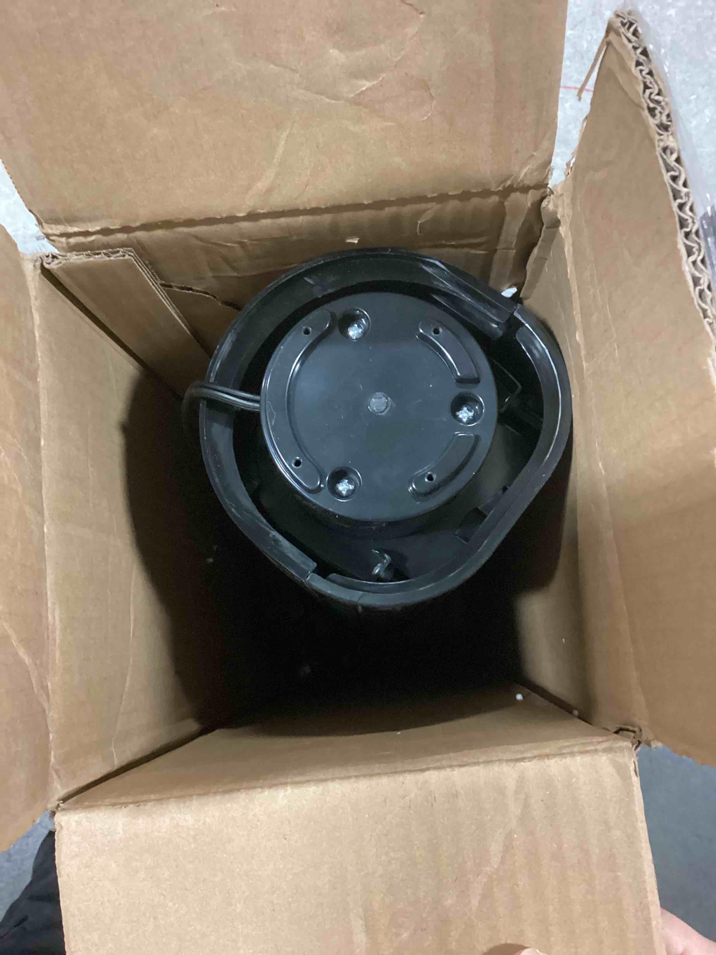 https://s3.amazonaws.com/lotting-images-prod/bidfta/TEA2090167_1736860155777.jpeg