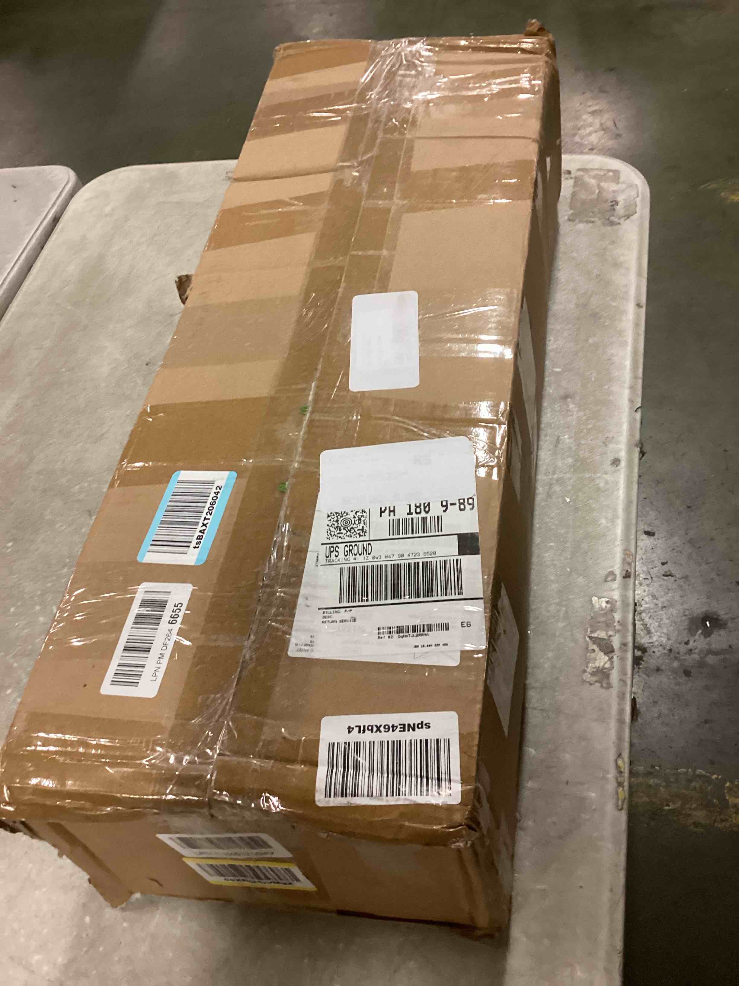 https://s3.amazonaws.com/lotting-images-prod/bidfta/TEA2090177_1736862517729.jpeg