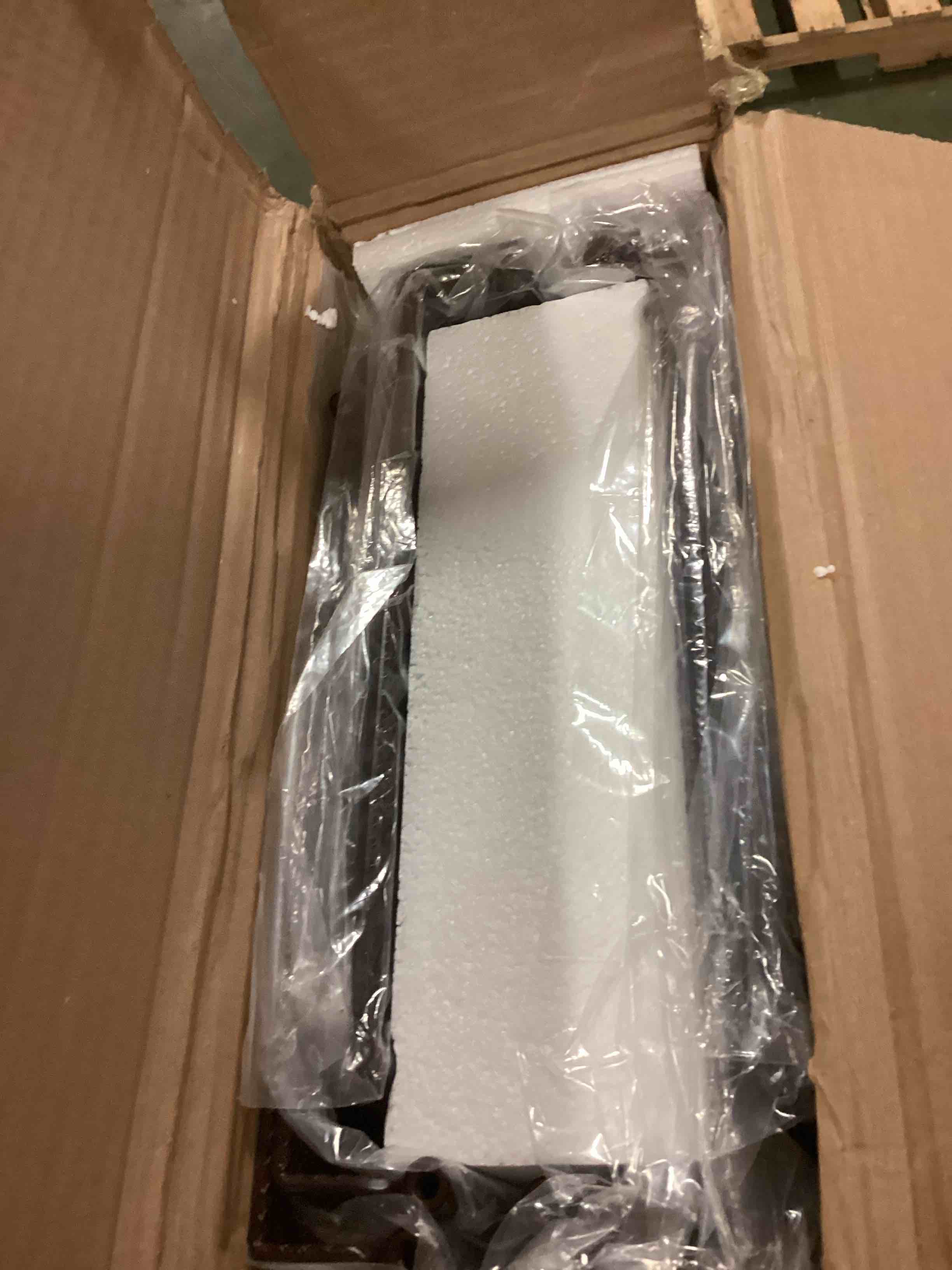 https://s3.amazonaws.com/lotting-images-prod/bidfta/TEA2090292_1736885496620.jpeg