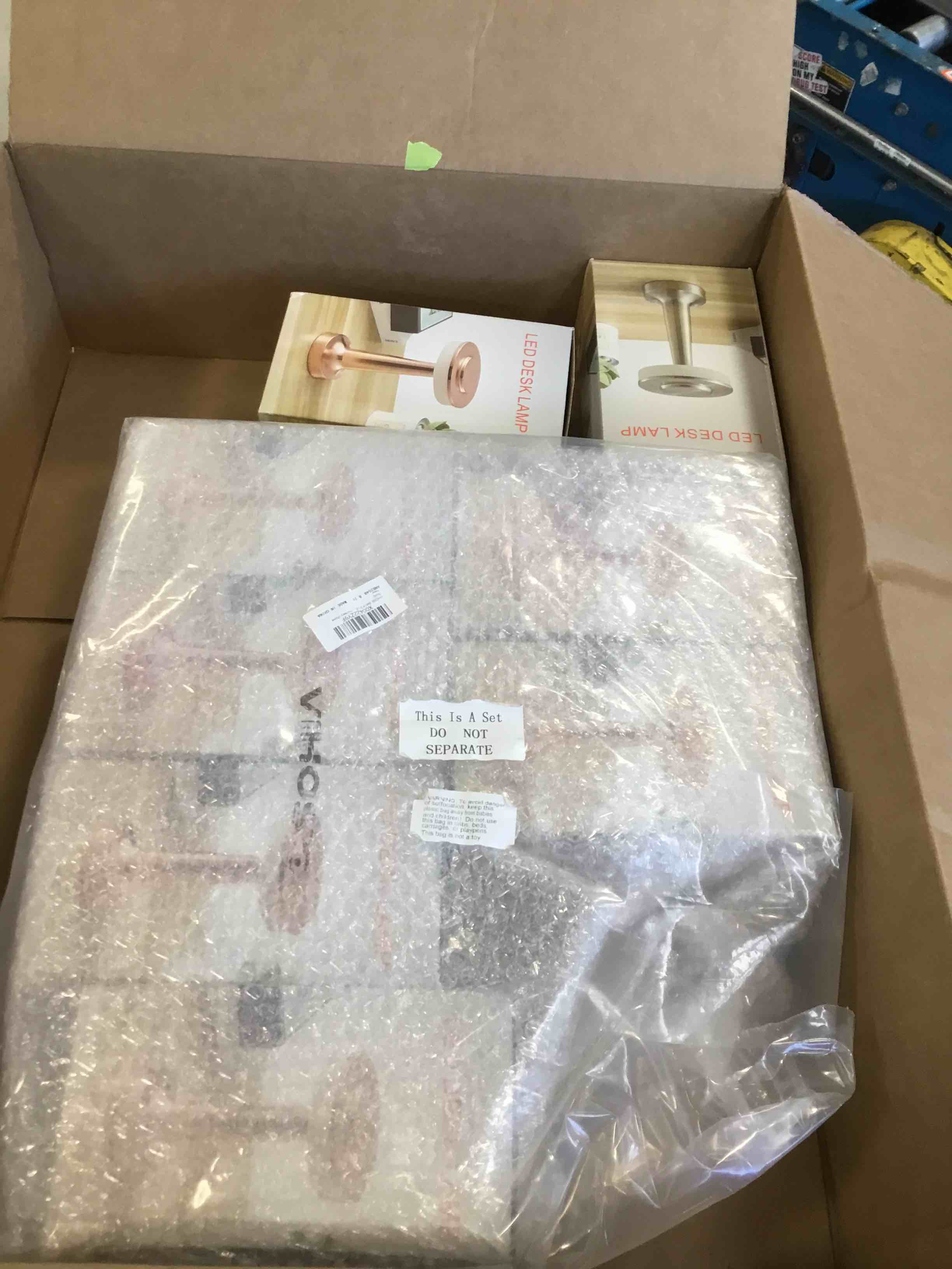 https://s3.amazonaws.com/lotting-images-prod/bidfta/TEA2090506_1738010295630.jpeg