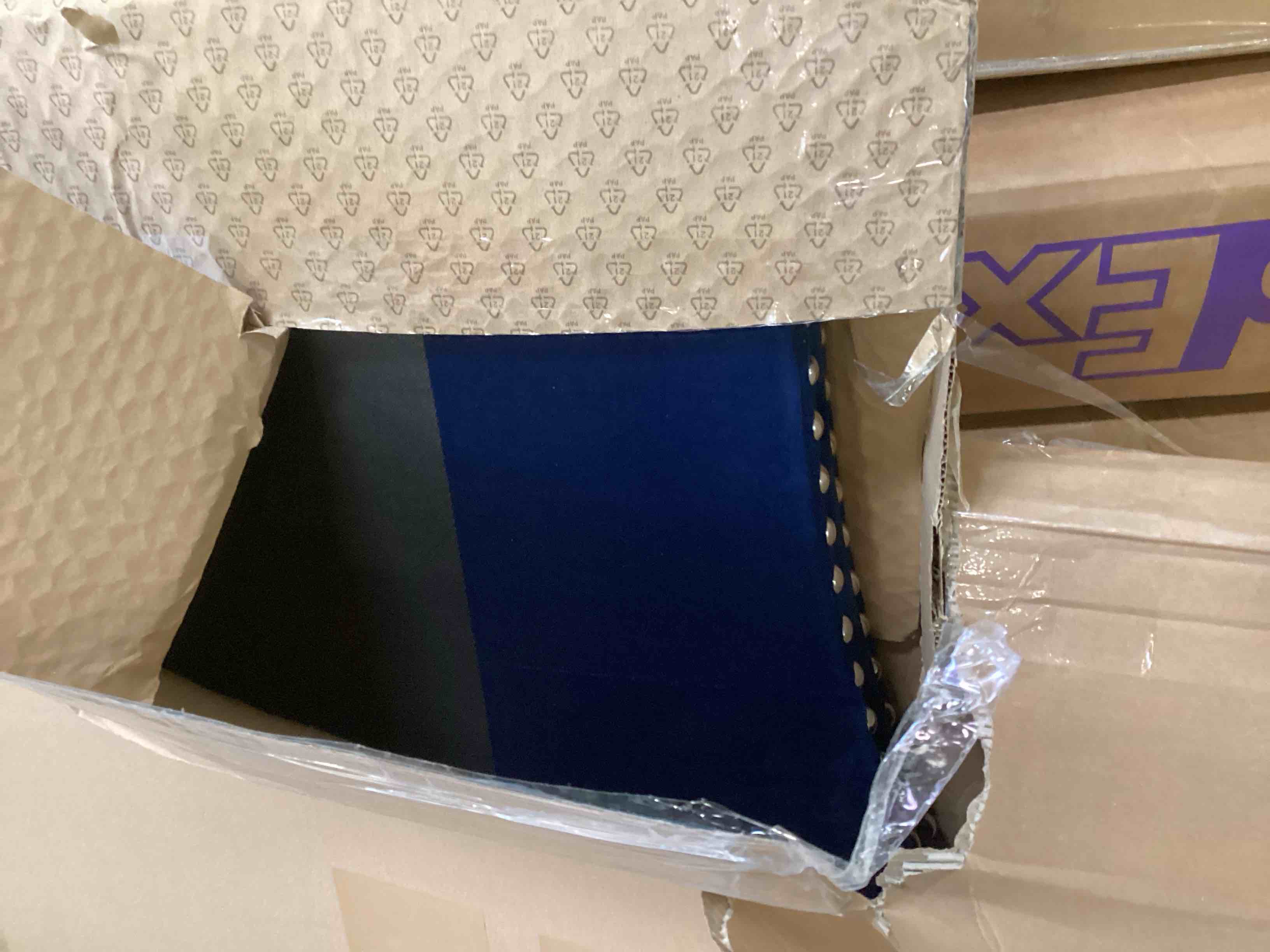 https://s3.amazonaws.com/lotting-images-prod/bidfta/TEA2090664_1738610707124.jpeg