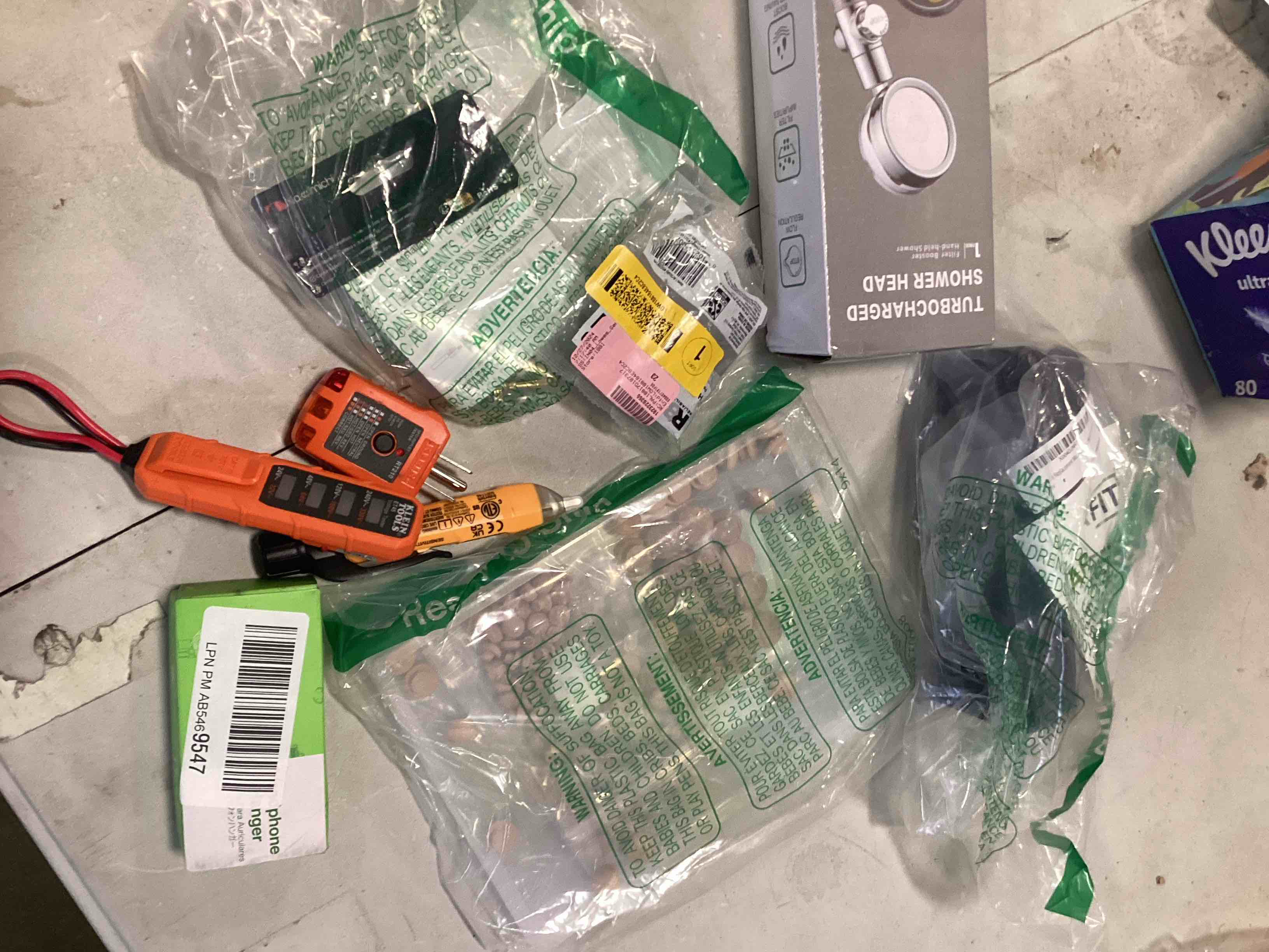 https://s3.amazonaws.com/lotting-images-prod/bidfta/TEA2090715_1738786301231.jpeg