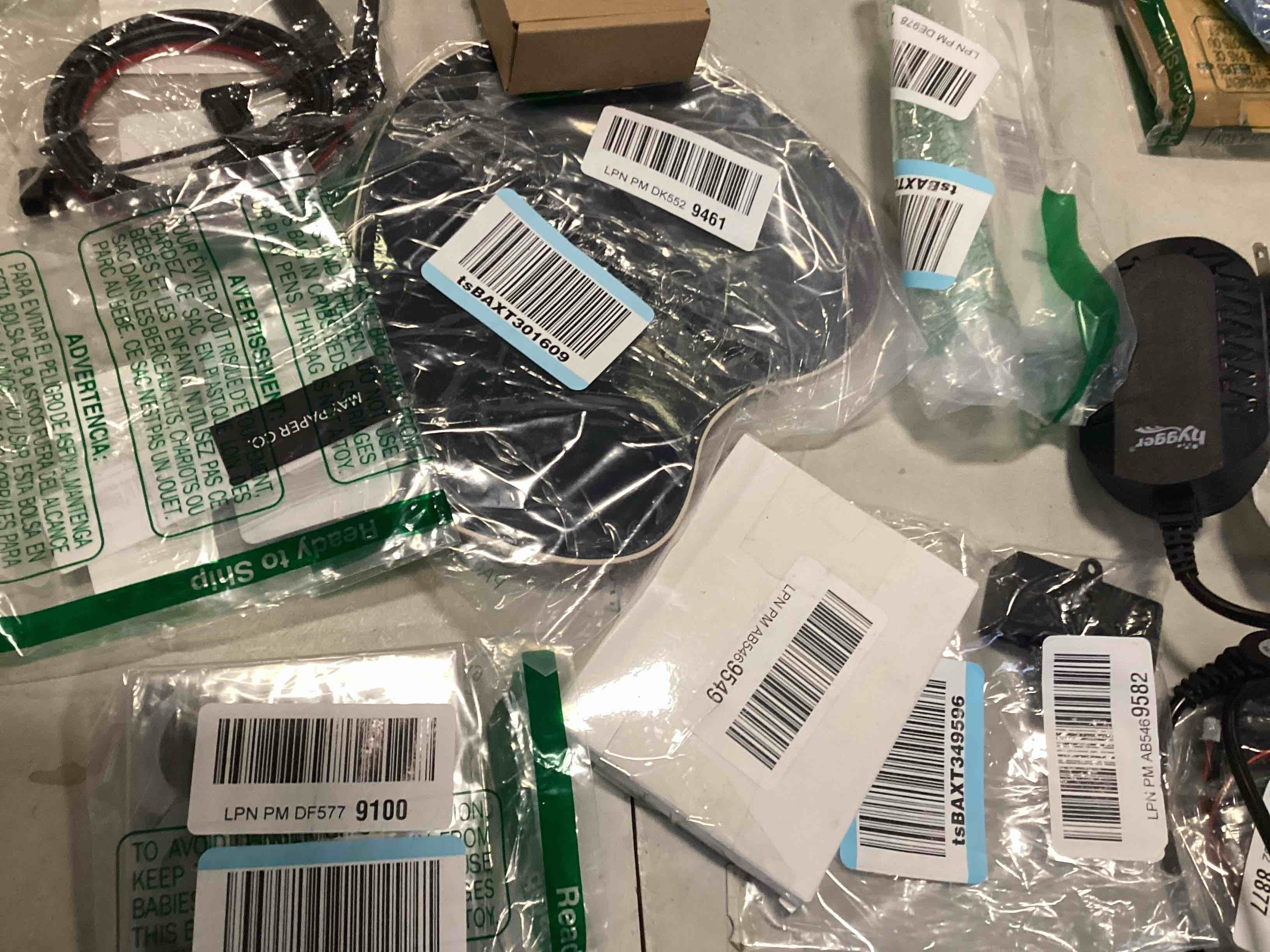 https://s3.amazonaws.com/lotting-images-prod/bidfta/TEA2090716_1738786512821.jpeg