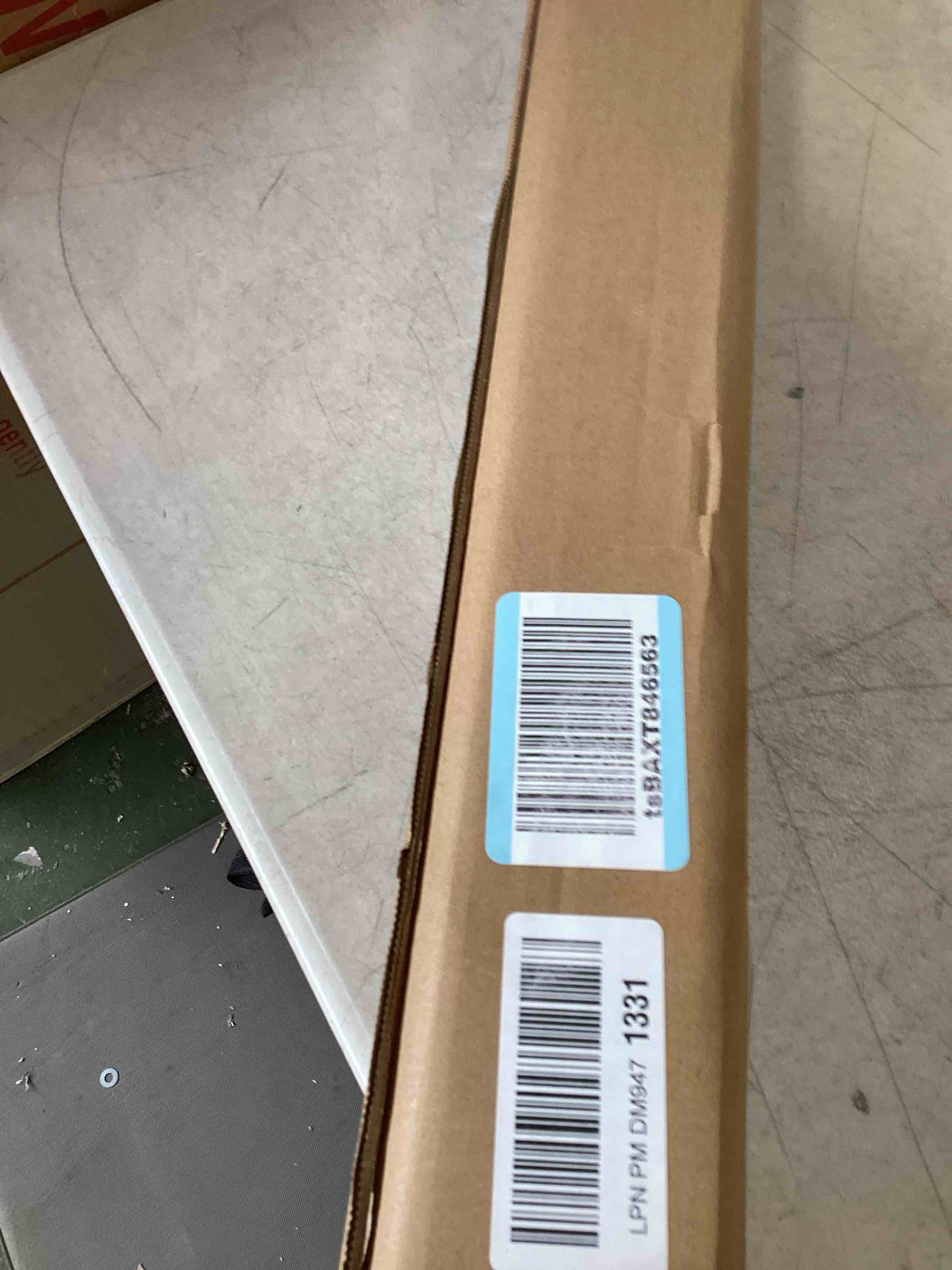 https://s3.amazonaws.com/lotting-images-prod/bidfta/TEA2091791_1740079604723.jpeg