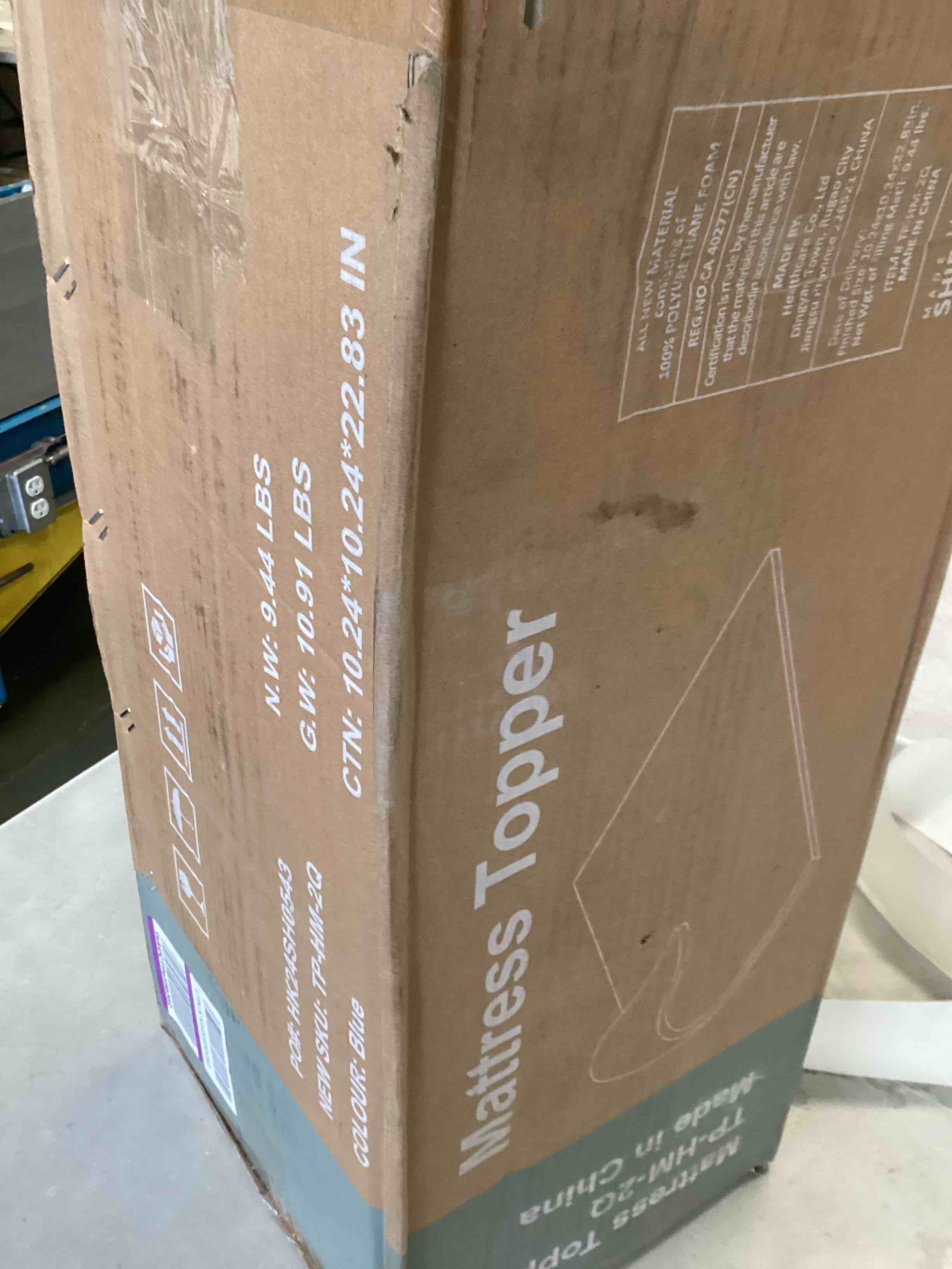 https://s3.amazonaws.com/lotting-images-prod/bidfta/TEA2091911_1740153425026.jpeg
