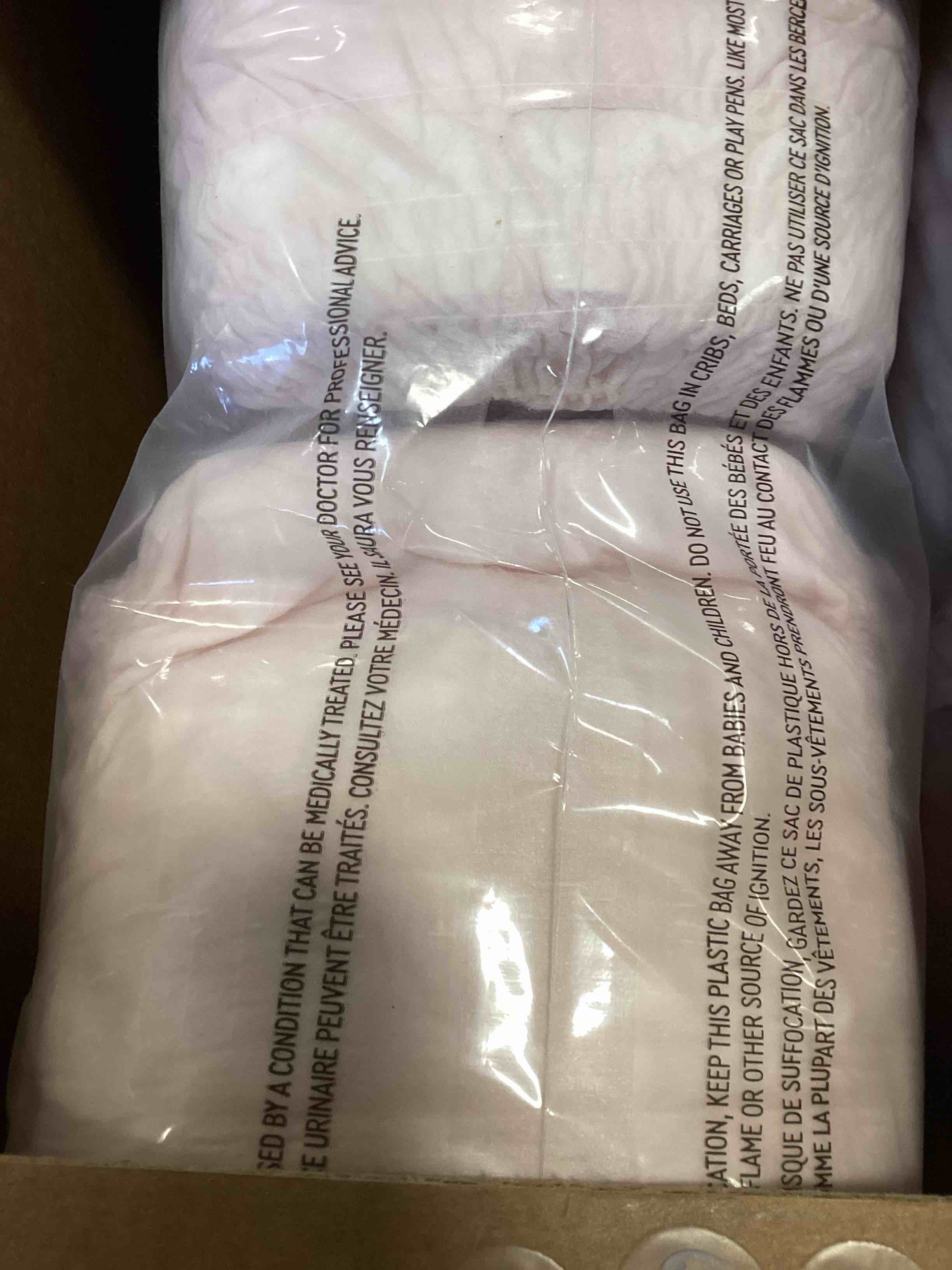 https://s3.amazonaws.com/lotting-images-prod/bidfta/TEA2091995_1740169432921.jpeg