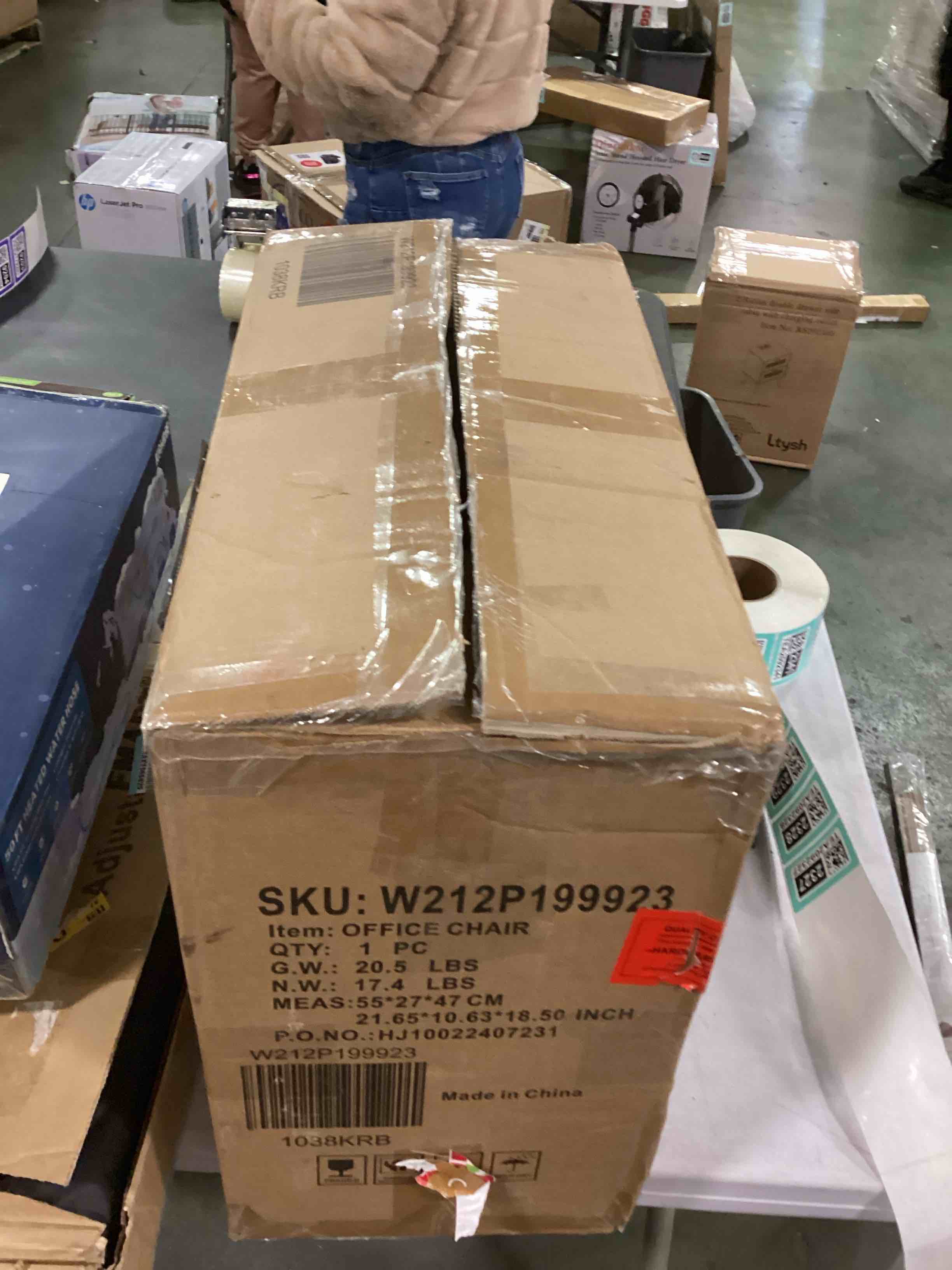 https://s3.amazonaws.com/lotting-images-prod/bidfta/TEA2092327_1736428224126.jpeg
