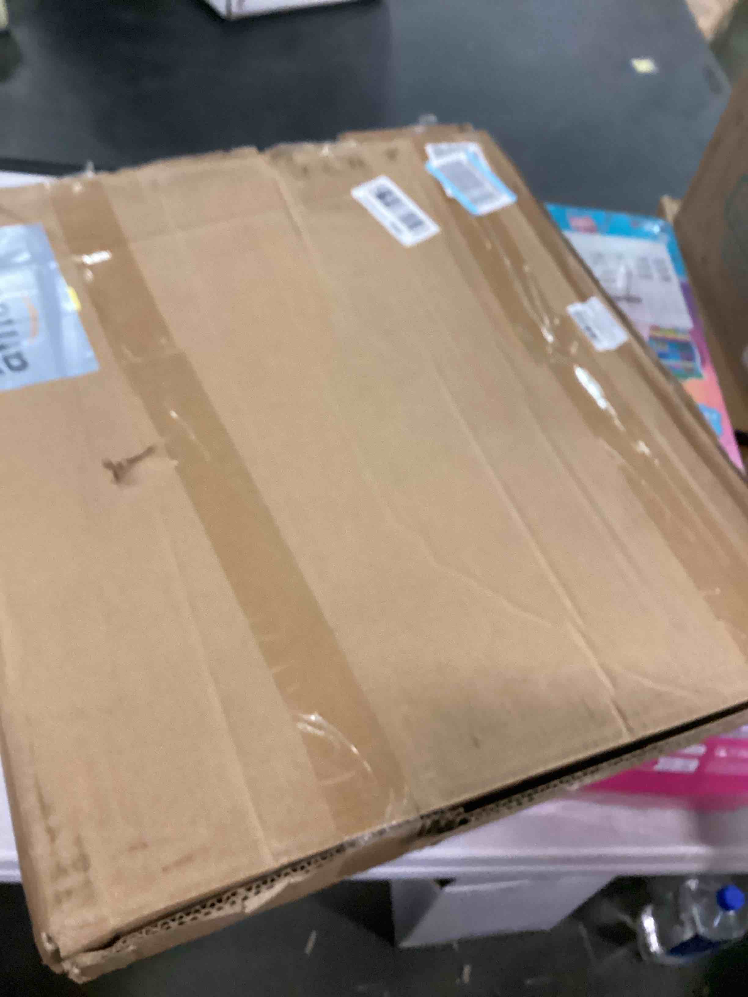 https://s3.amazonaws.com/lotting-images-prod/bidfta/TEA2092603_1736536979647.jpeg