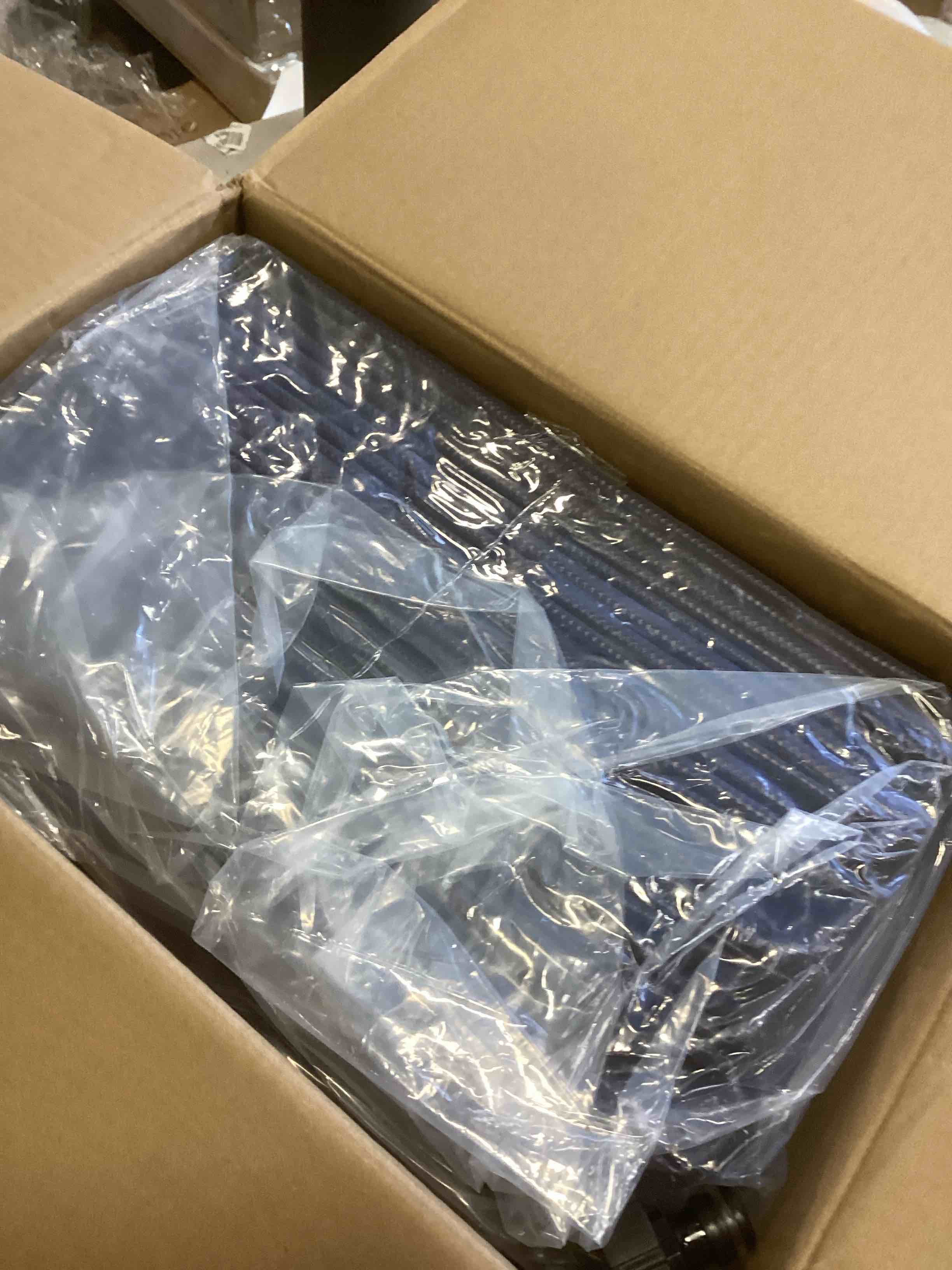https://s3.amazonaws.com/lotting-images-prod/bidfta/TEA2093200_1738098505597.jpeg