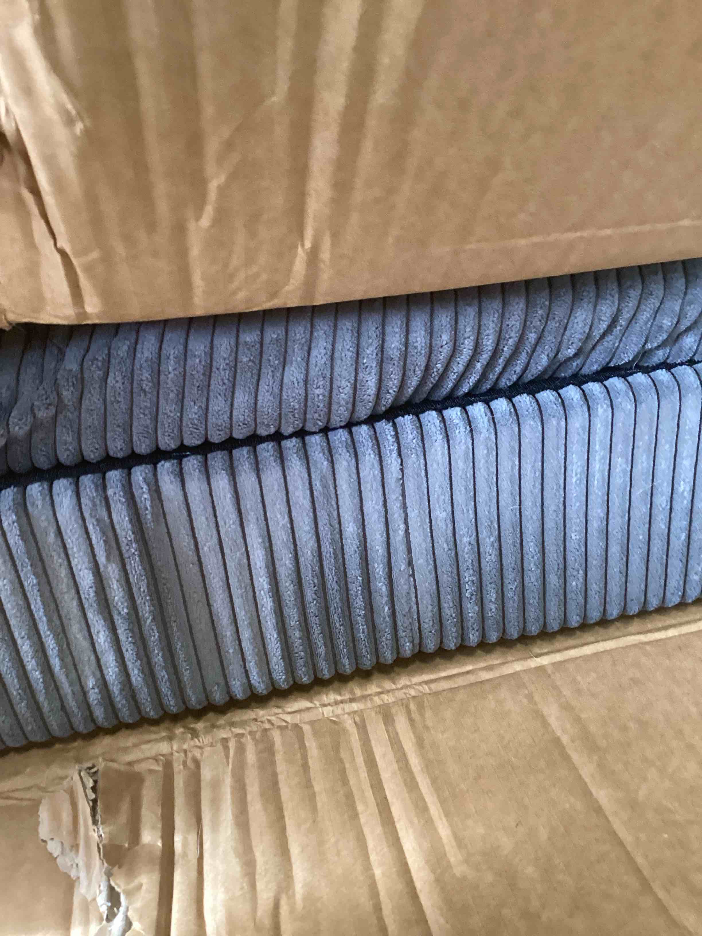 https://s3.amazonaws.com/lotting-images-prod/bidfta/TEA2093991_1738599496533.jpeg