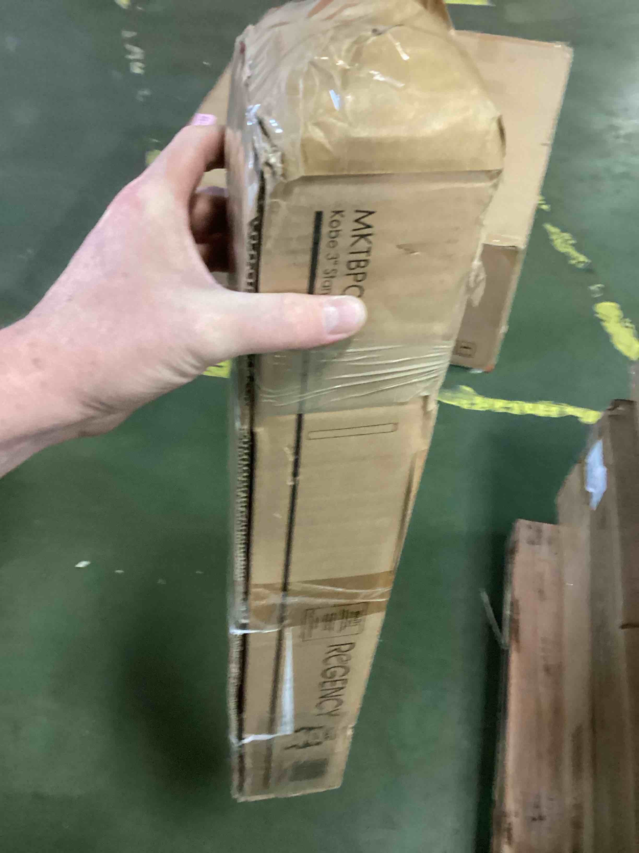 https://s3.amazonaws.com/lotting-images-prod/bidfta/TEA2094306_1738783288130.jpeg