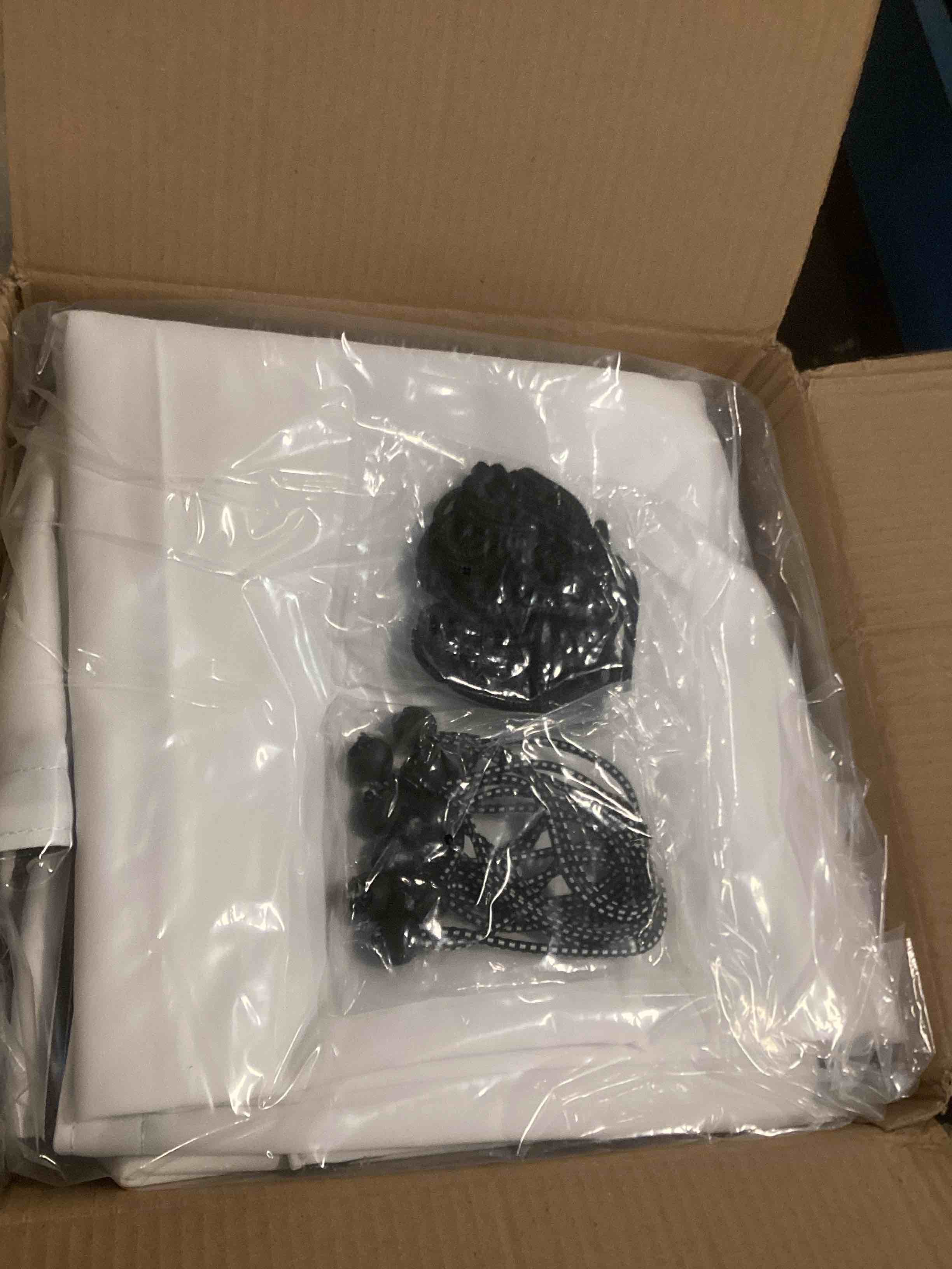 https://s3.amazonaws.com/lotting-images-prod/bidfta/TEA2095088_1736542857162.jpeg
