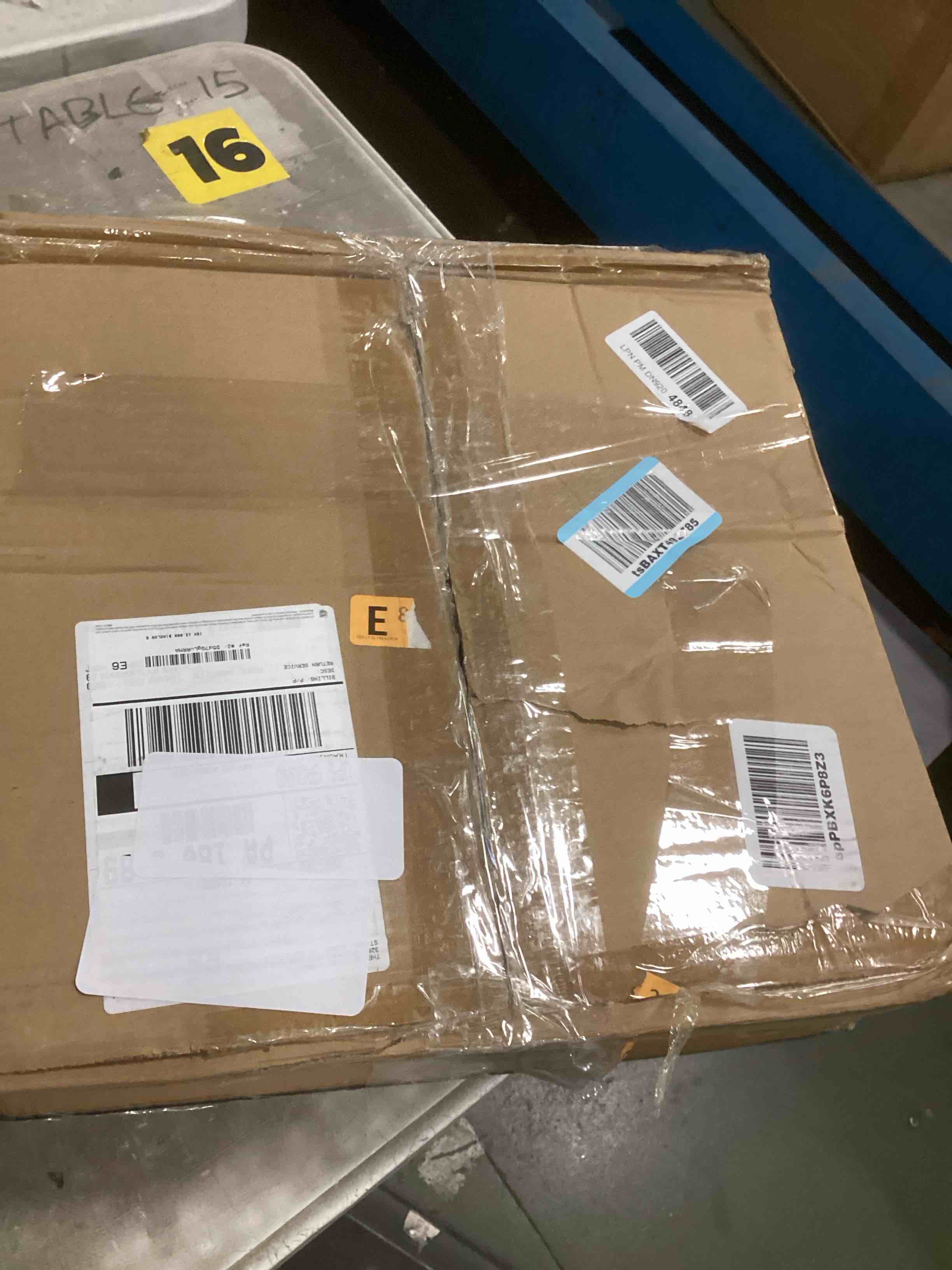 https://s3.amazonaws.com/lotting-images-prod/bidfta/TEA2095088_1736542880209.jpeg