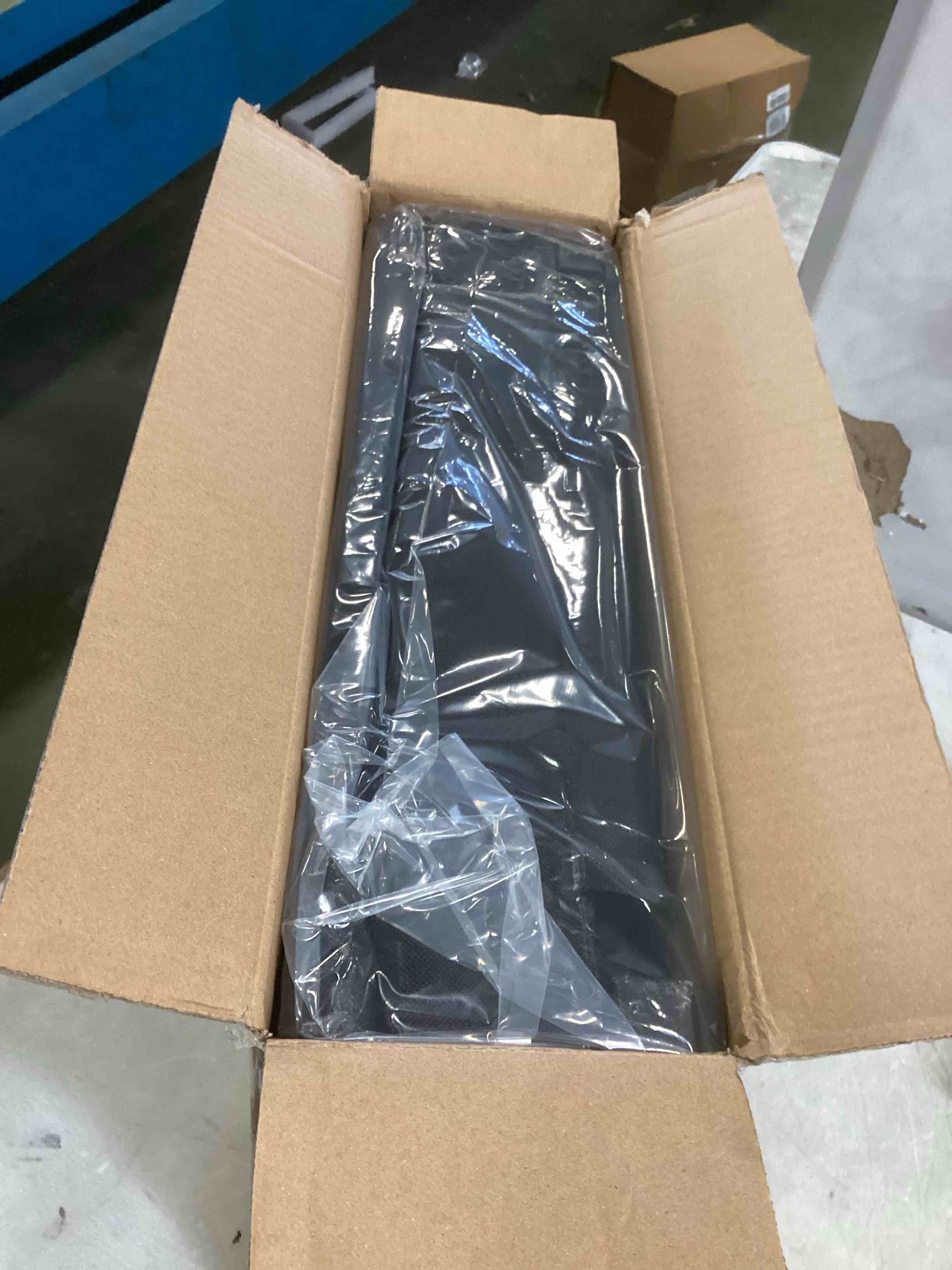 https://s3.amazonaws.com/lotting-images-prod/bidfta/TEA2095286_1736787065037.jpeg