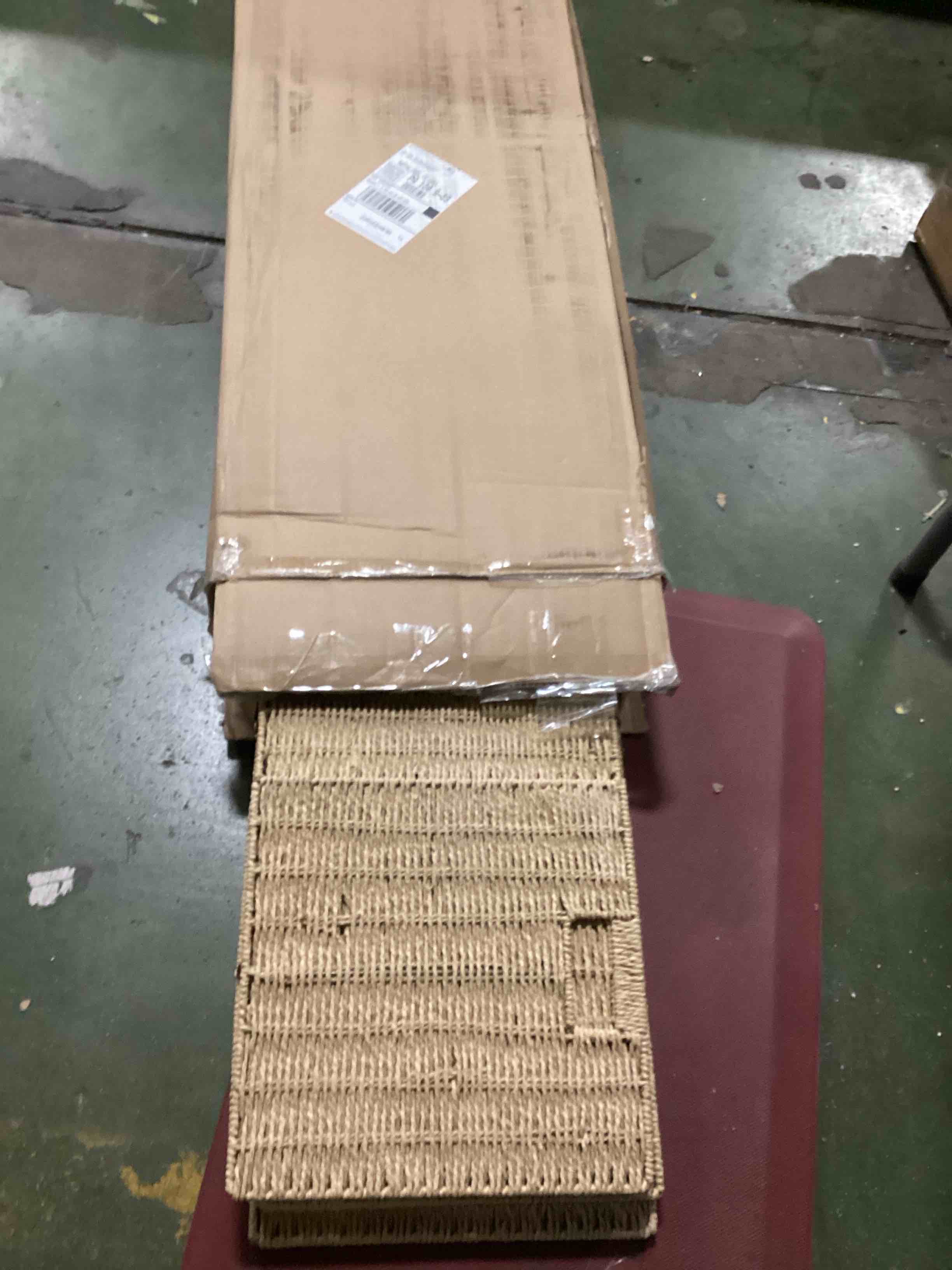 https://s3.amazonaws.com/lotting-images-prod/bidfta/TEA2096484_1737382104853.jpeg