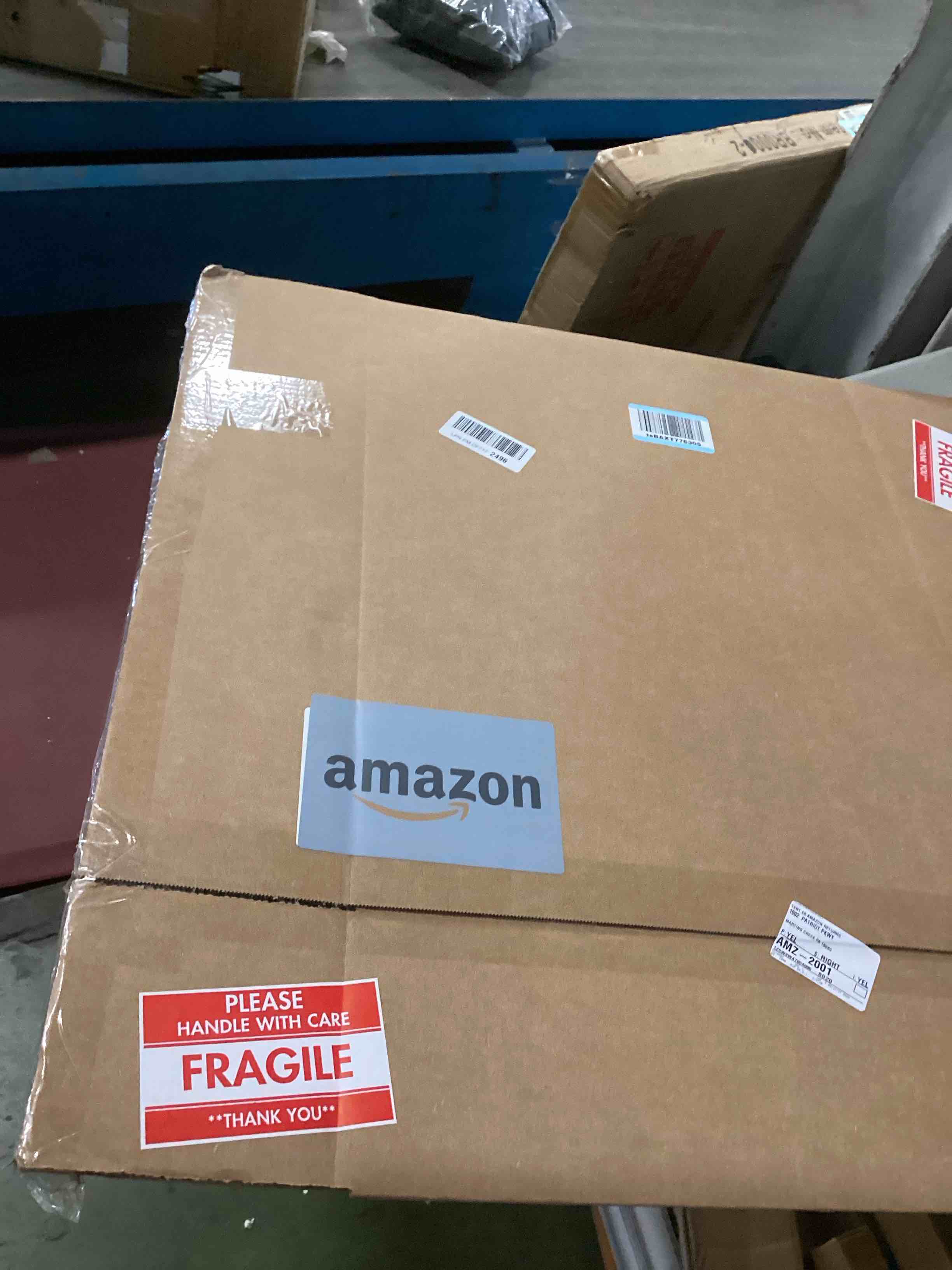 https://s3.amazonaws.com/lotting-images-prod/bidfta/TEA2096809_1737478728029.jpeg