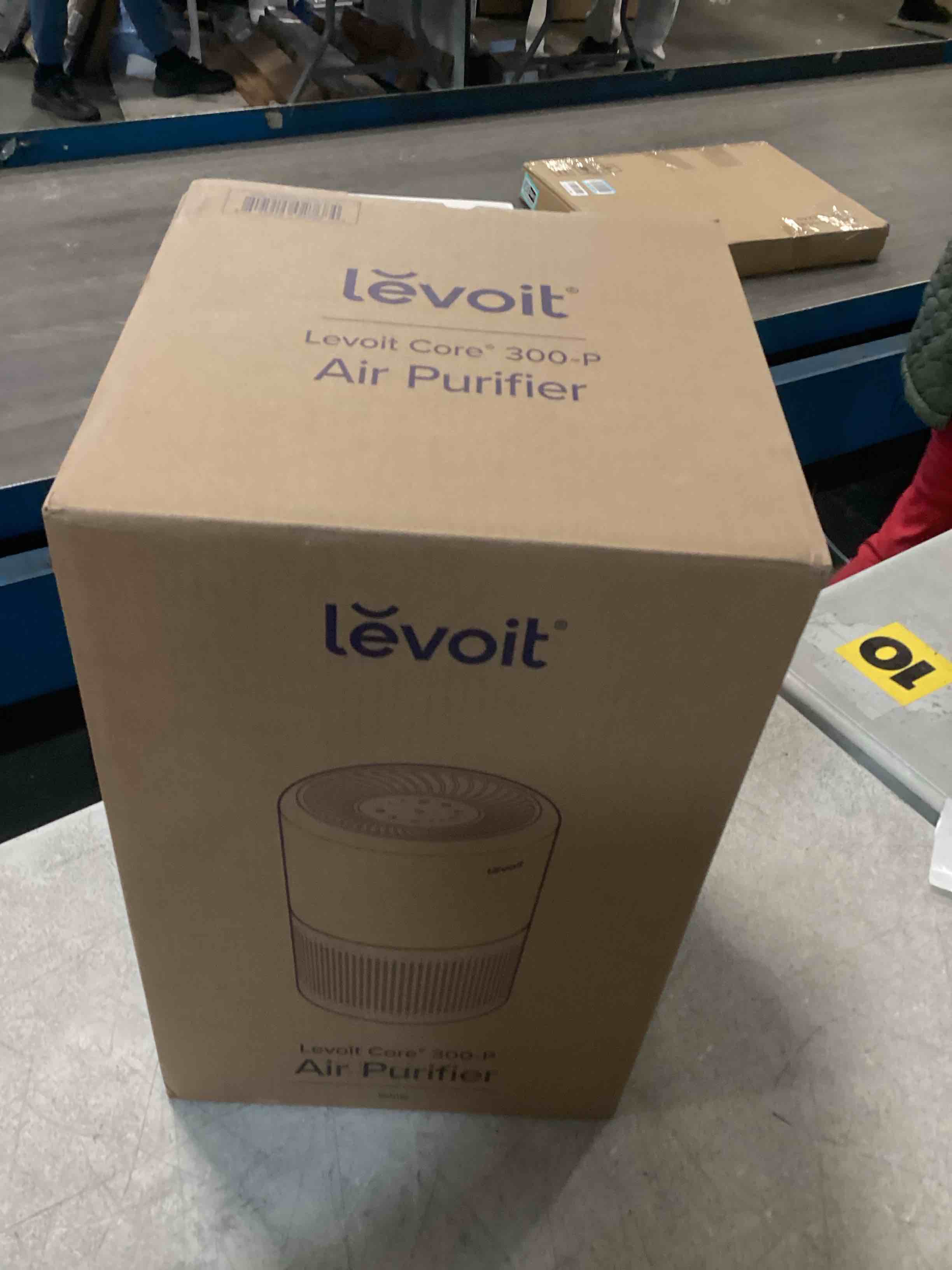 https://s3.amazonaws.com/lotting-images-prod/bidfta/TEA2097834_1737750579570.jpeg