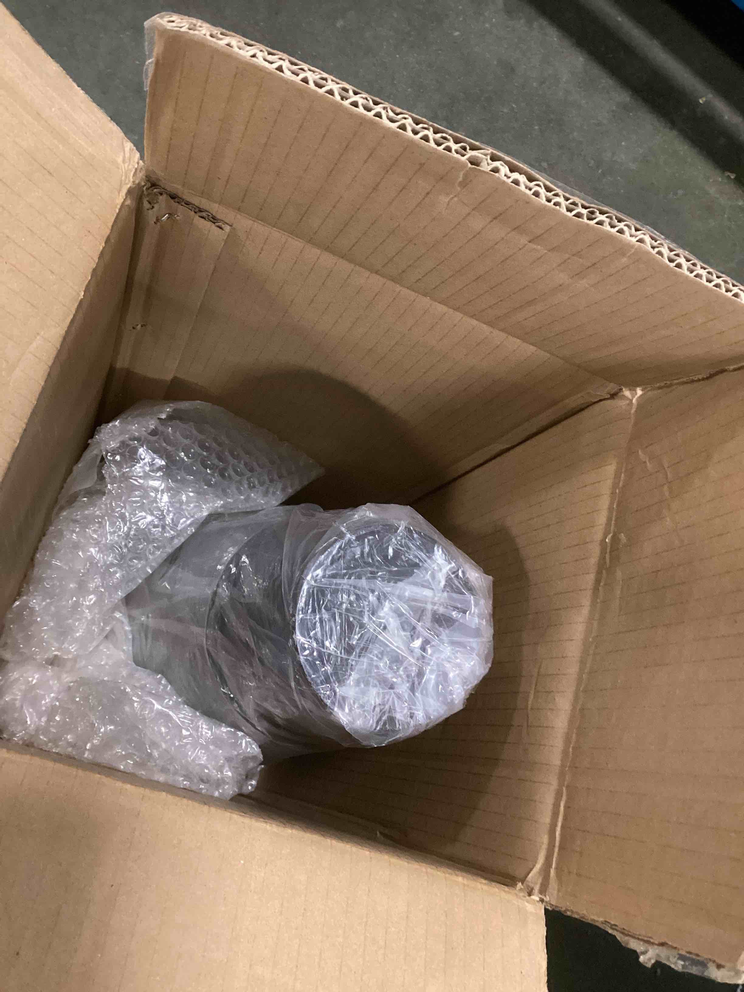 https://s3.amazonaws.com/lotting-images-prod/bidfta/TEA2098012_1736258794087.jpeg