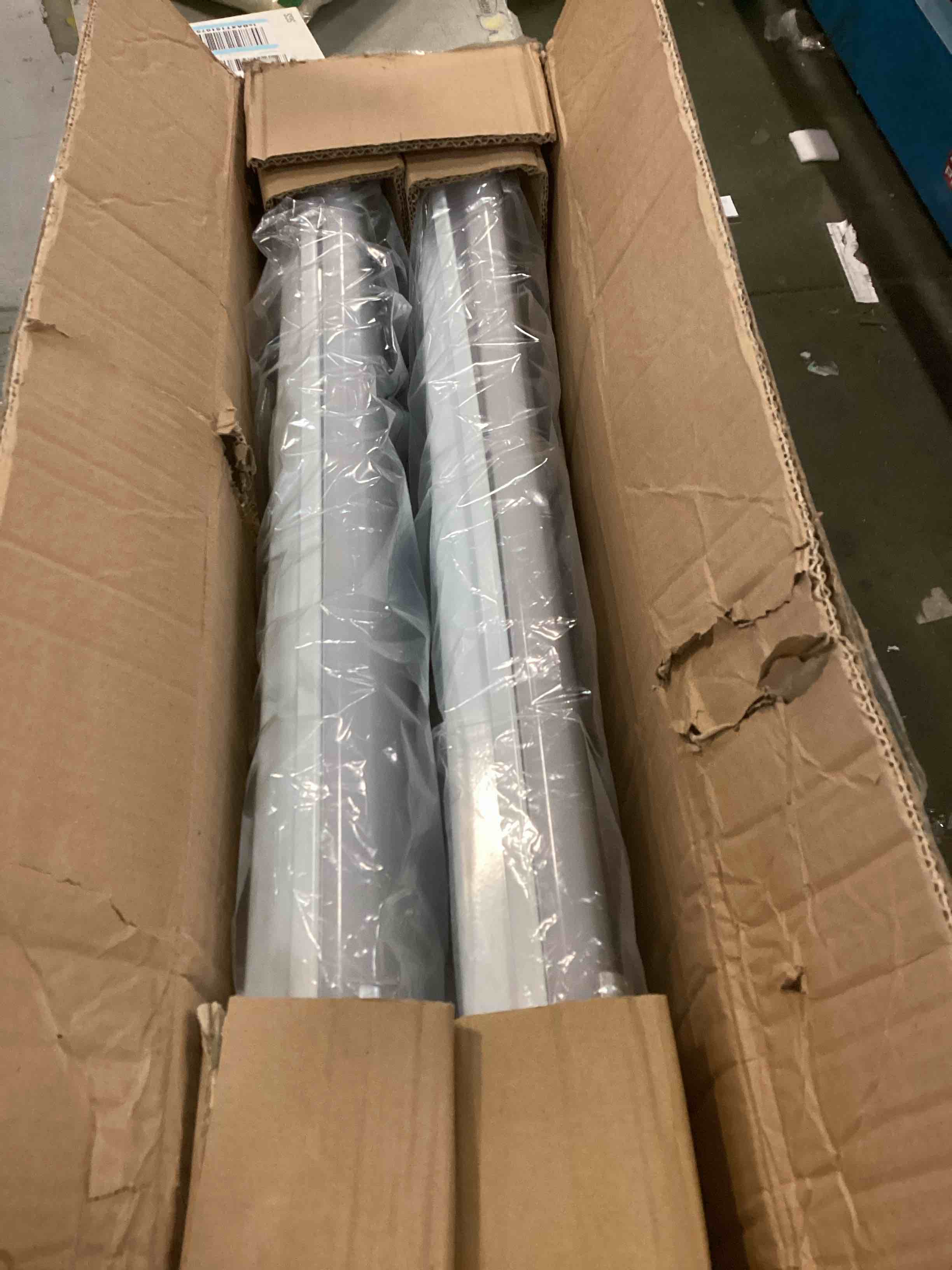 https://s3.amazonaws.com/lotting-images-prod/bidfta/TEA2098958_1736795075511.jpeg