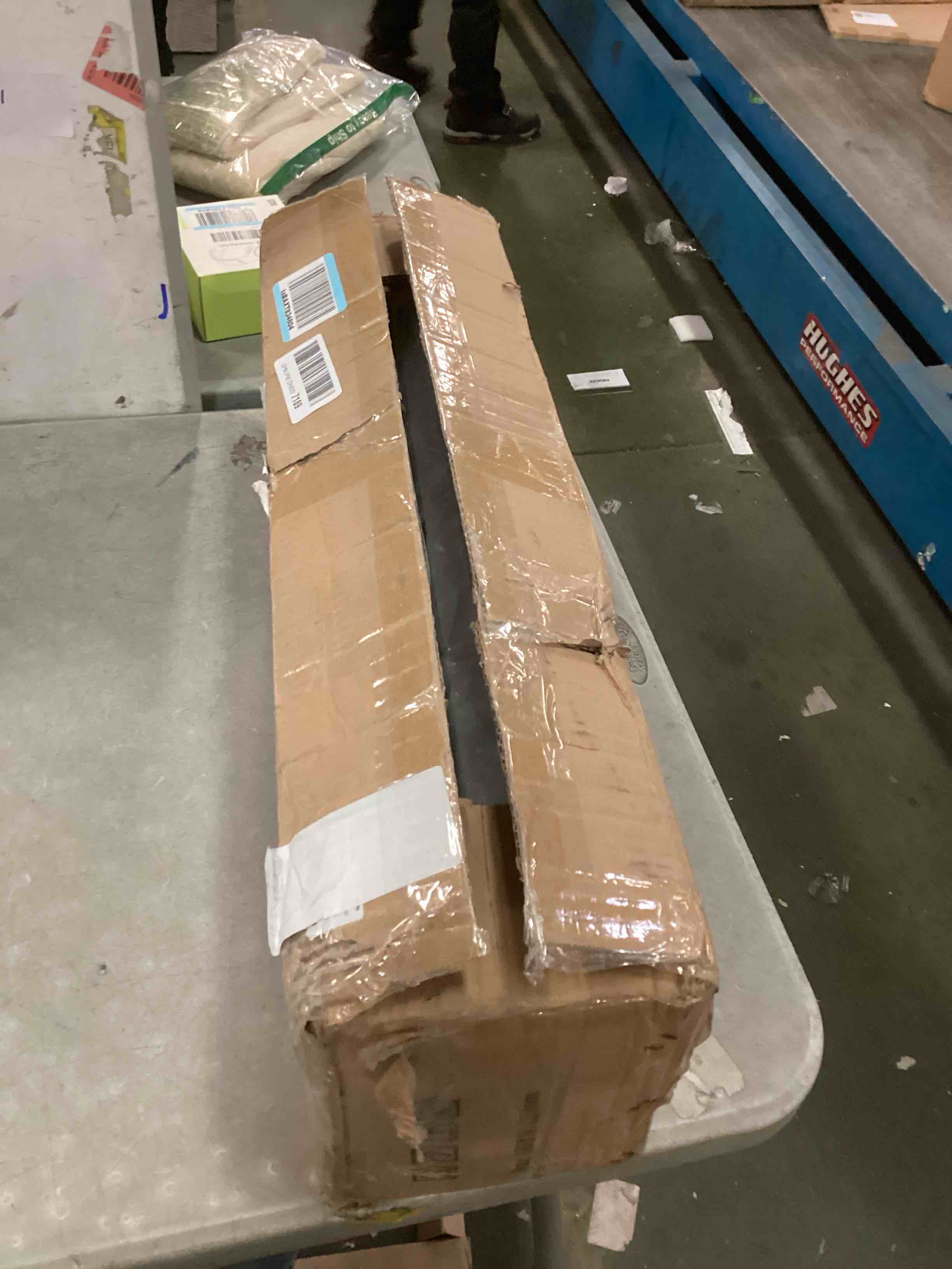 https://s3.amazonaws.com/lotting-images-prod/bidfta/TEA2098958_1736795080024.jpeg