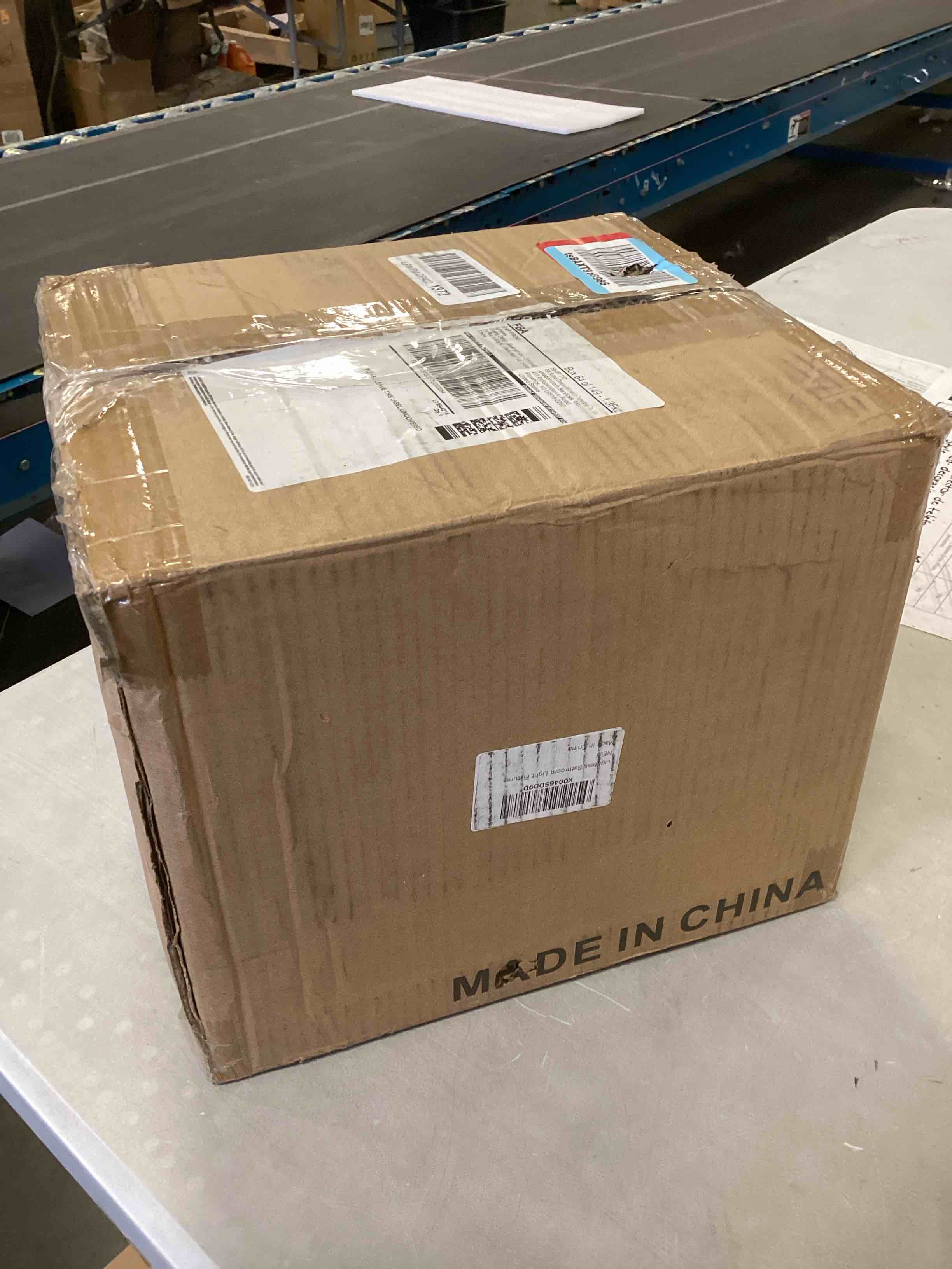 https://s3.amazonaws.com/lotting-images-prod/bidfta/TEA2099500_1738009979337.jpeg