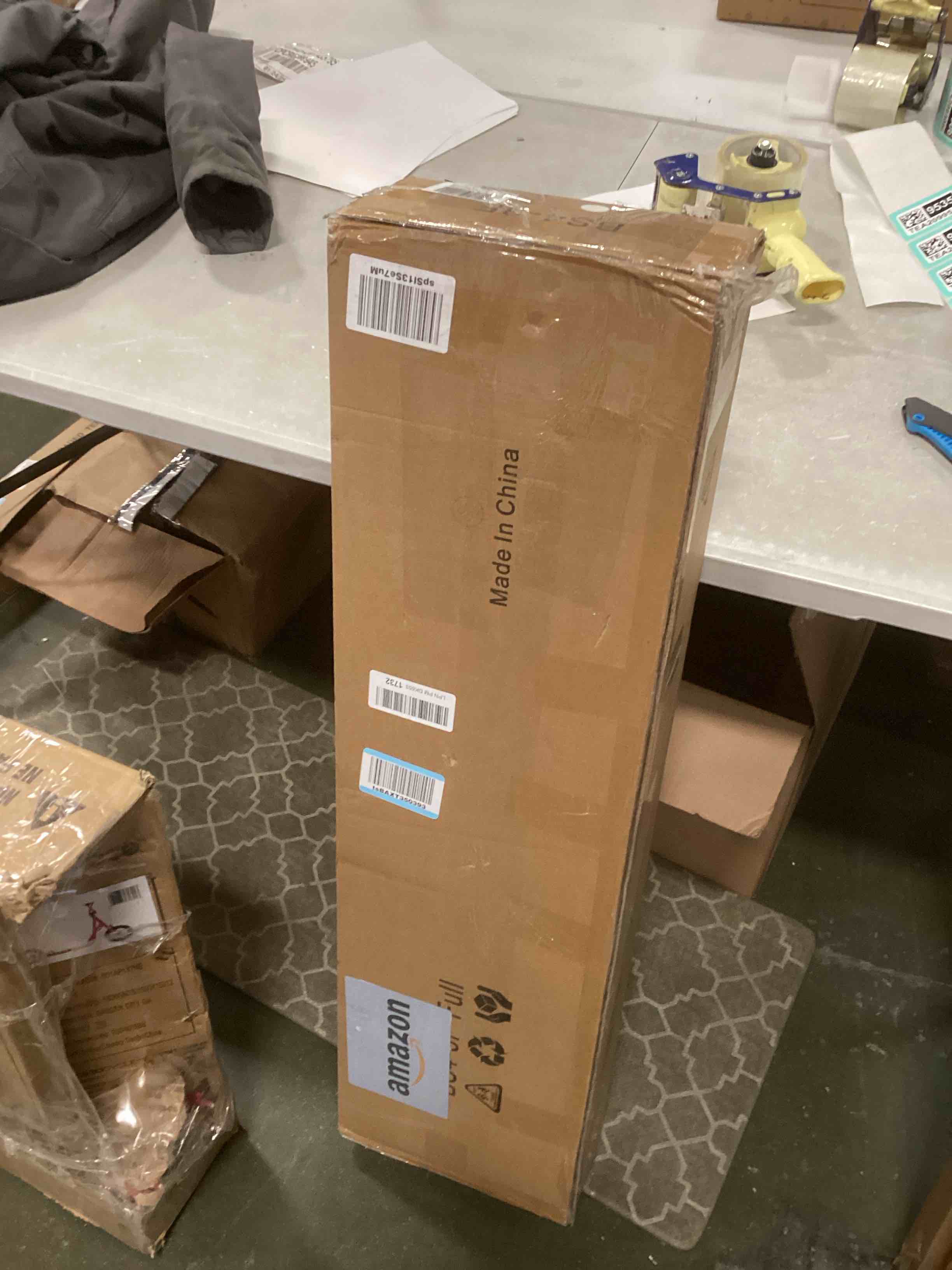 https://s3.amazonaws.com/lotting-images-prod/bidfta/TEA2099535_1738067935919.jpeg