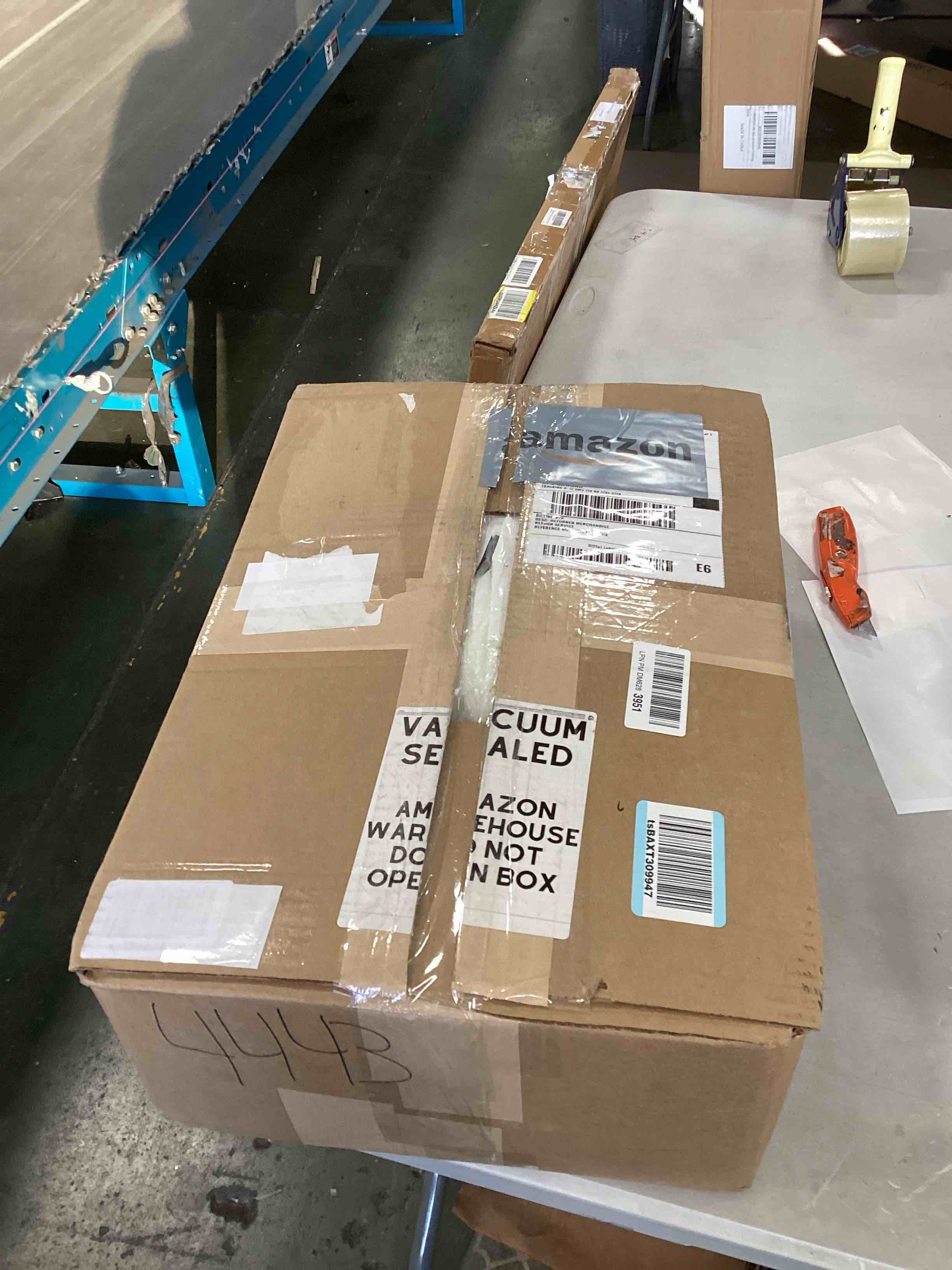 https://s3.amazonaws.com/lotting-images-prod/bidfta/TEA2099803_1738160106898.jpeg