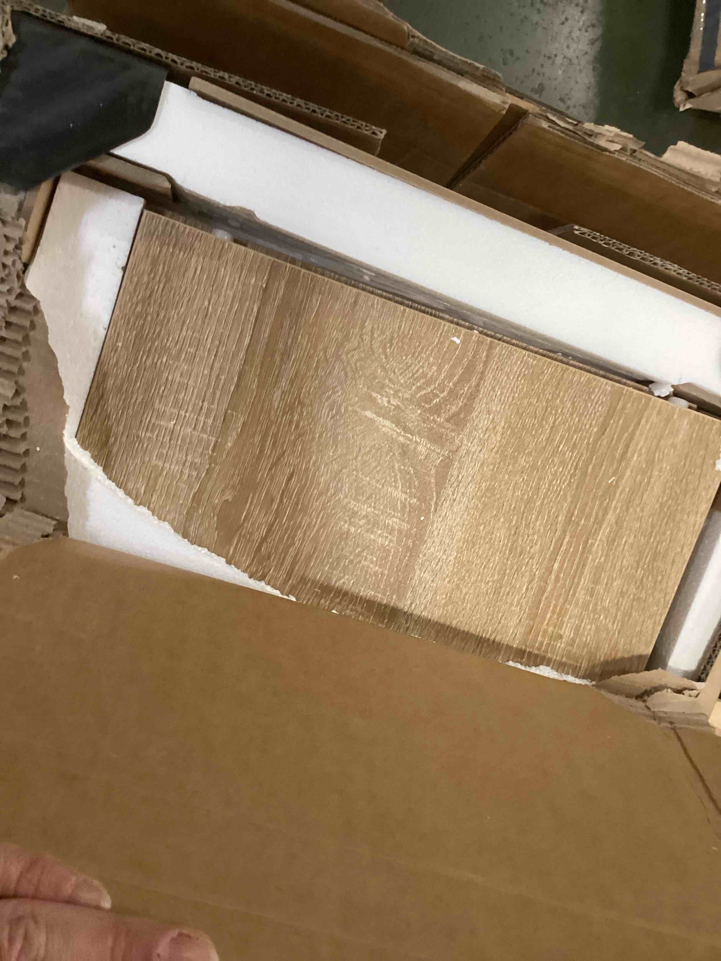 https://s3.amazonaws.com/lotting-images-prod/bidfta/TEA2100643_1738698870318.jpeg