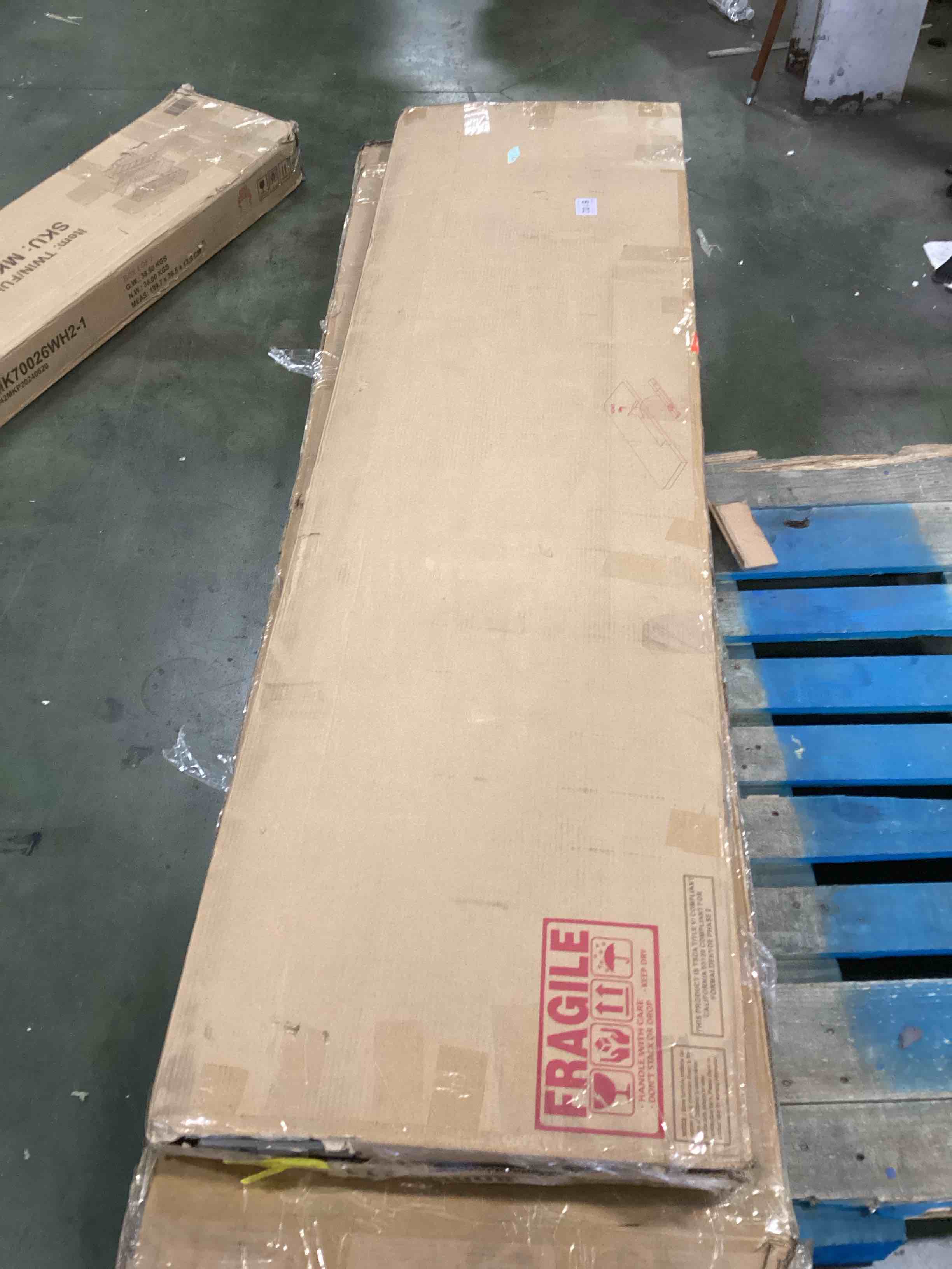 https://s3.amazonaws.com/lotting-images-prod/bidfta/TEA2100672_1738763350807.jpeg
