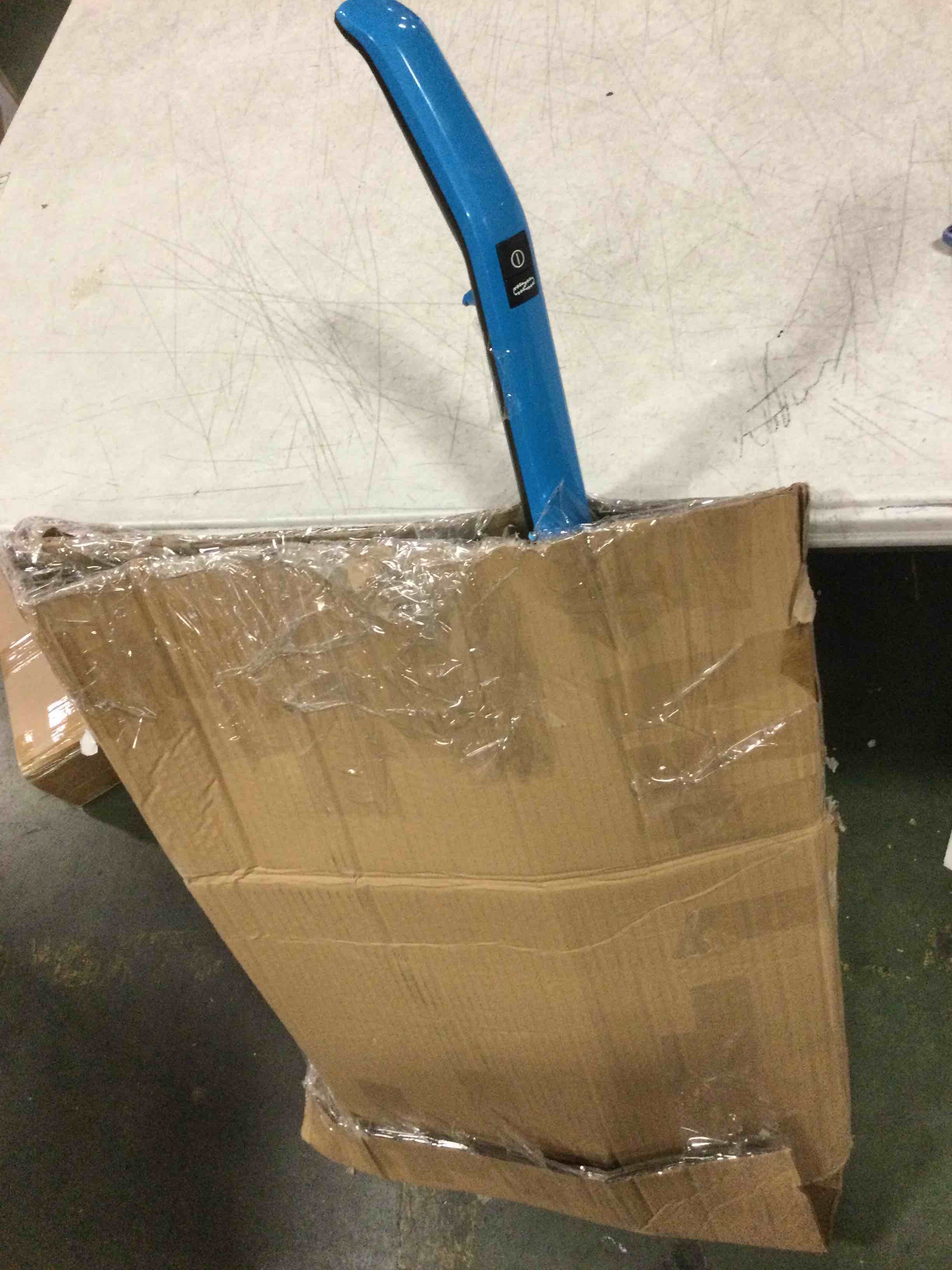 https://s3.amazonaws.com/lotting-images-prod/bidfta/TEA2104064_1736525196616.jpeg