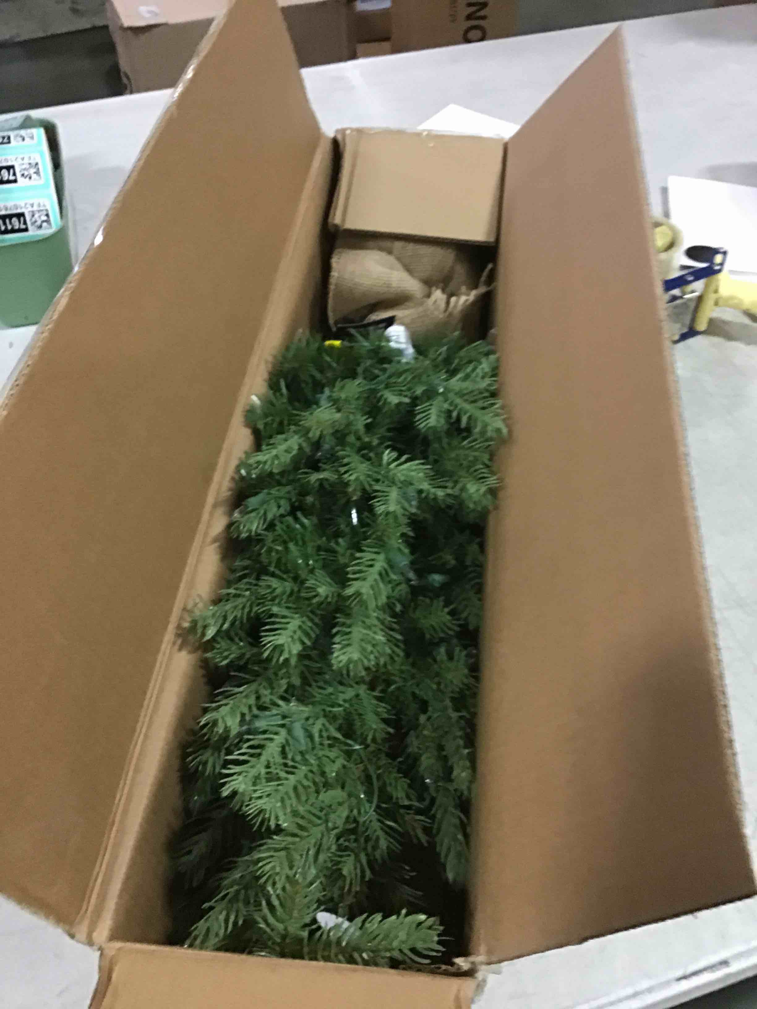 https://s3.amazonaws.com/lotting-images-prod/bidfta/TEA2104210_1736863017226.jpeg