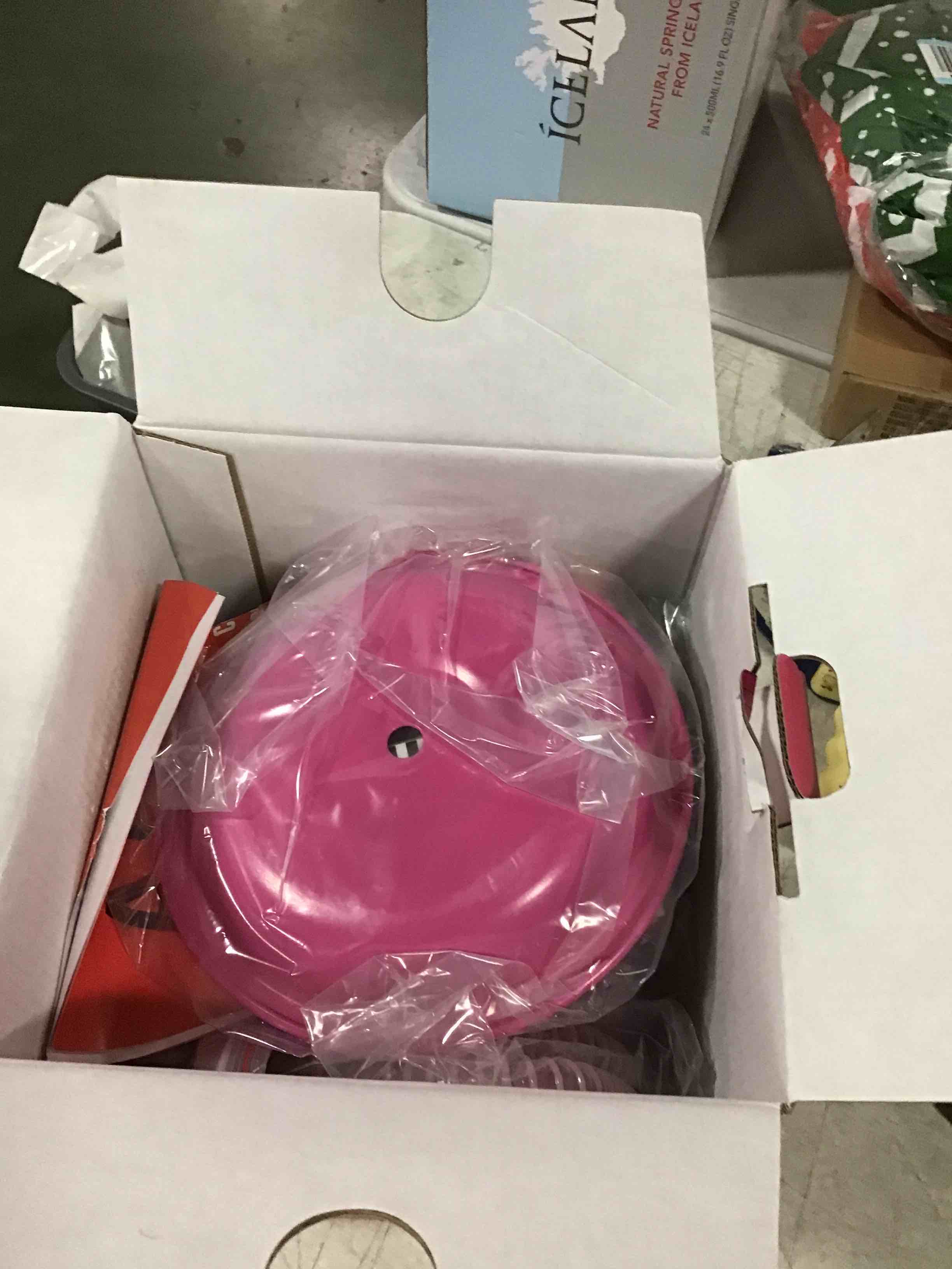 https://s3.amazonaws.com/lotting-images-prod/bidfta/TEA2104353_1736883129347.jpeg