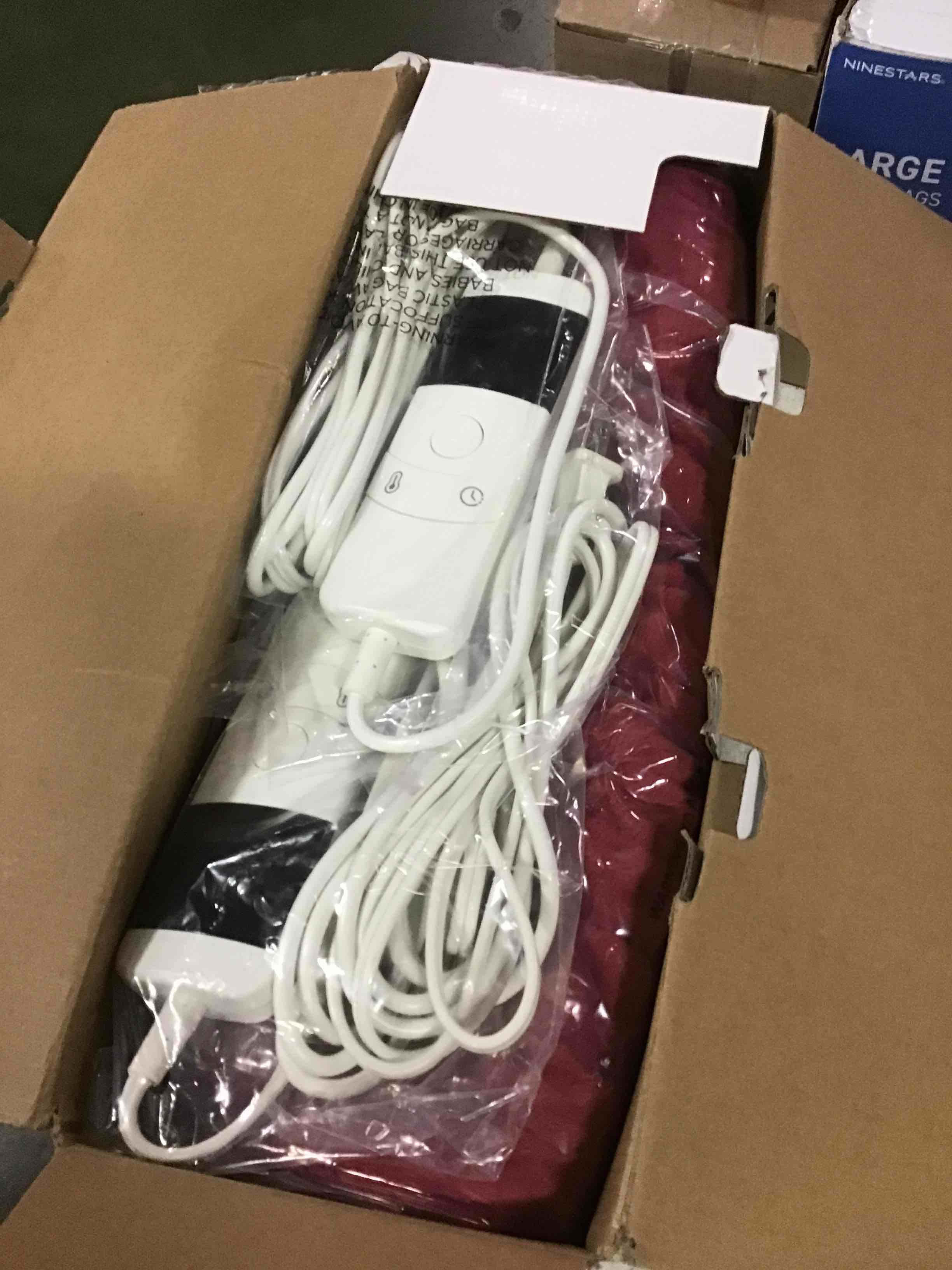 https://s3.amazonaws.com/lotting-images-prod/bidfta/TEA2104355_1736883539930.jpeg