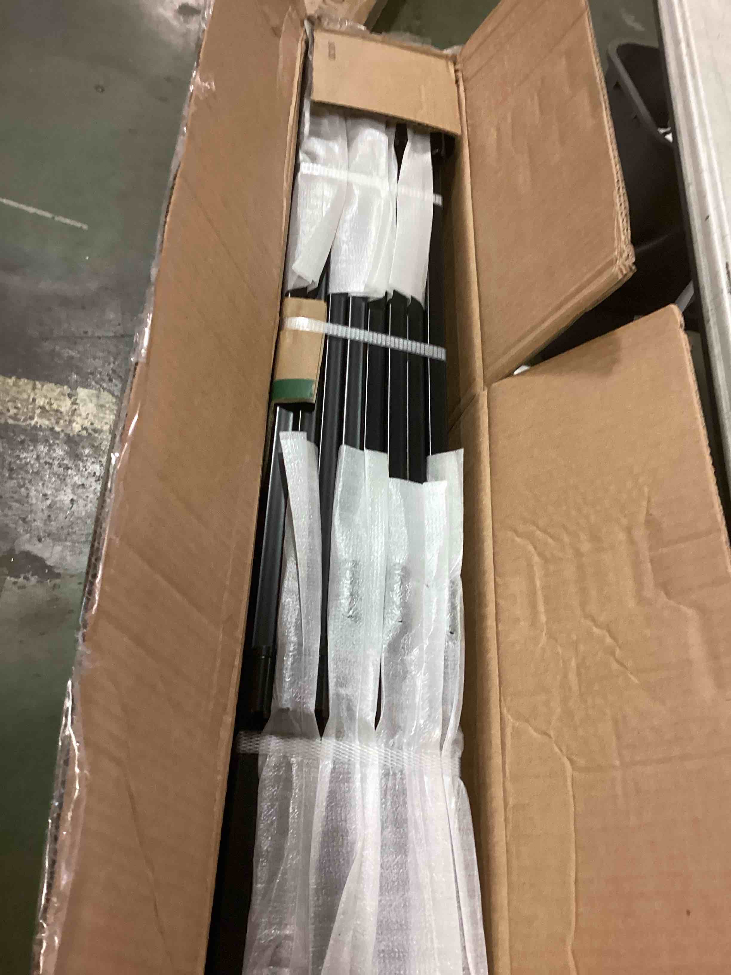 https://s3.amazonaws.com/lotting-images-prod/bidfta/TEA2104398_1736962864356.jpeg