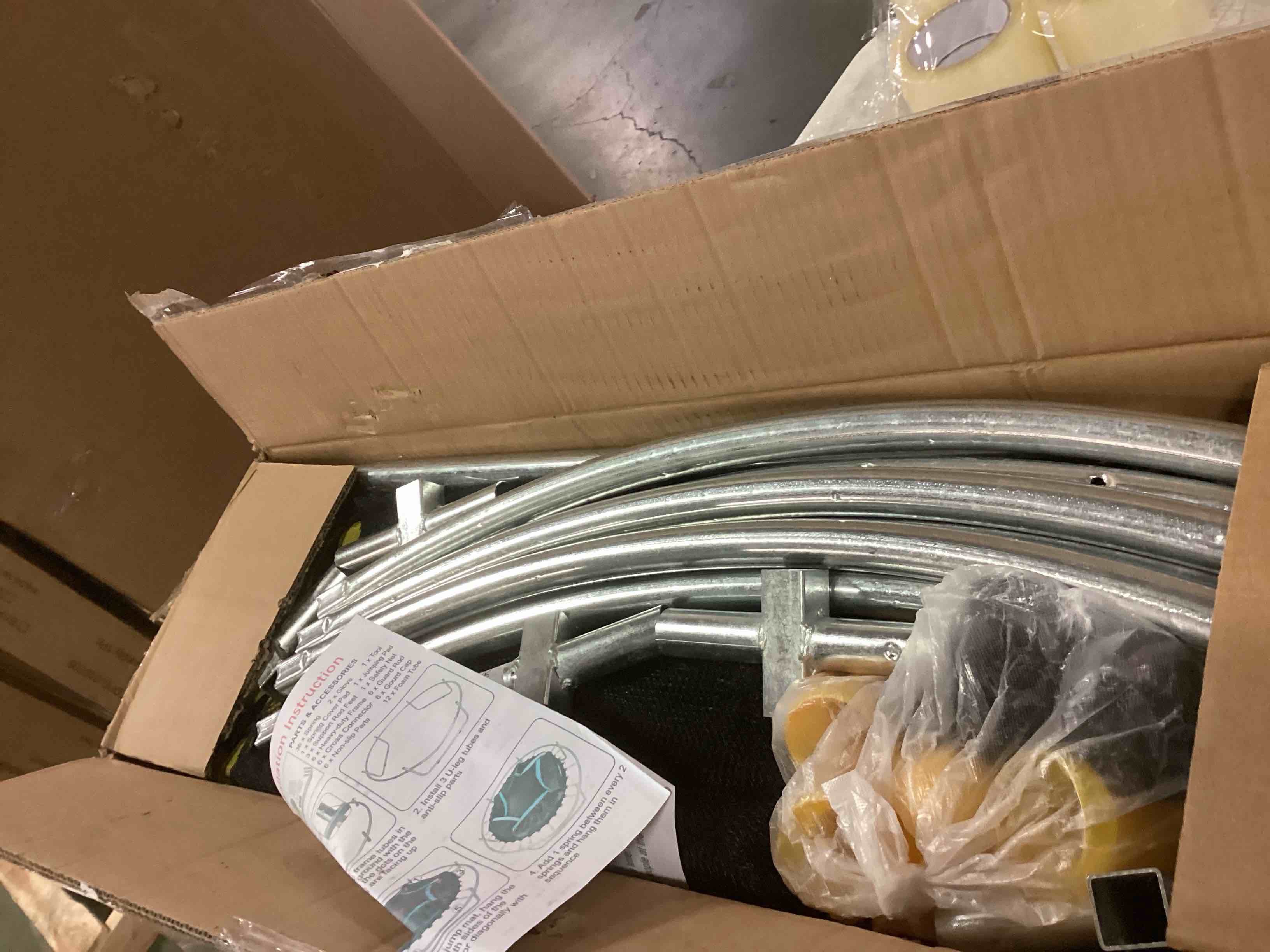 https://s3.amazonaws.com/lotting-images-prod/bidfta/TEA2104422_1736957460838.jpeg