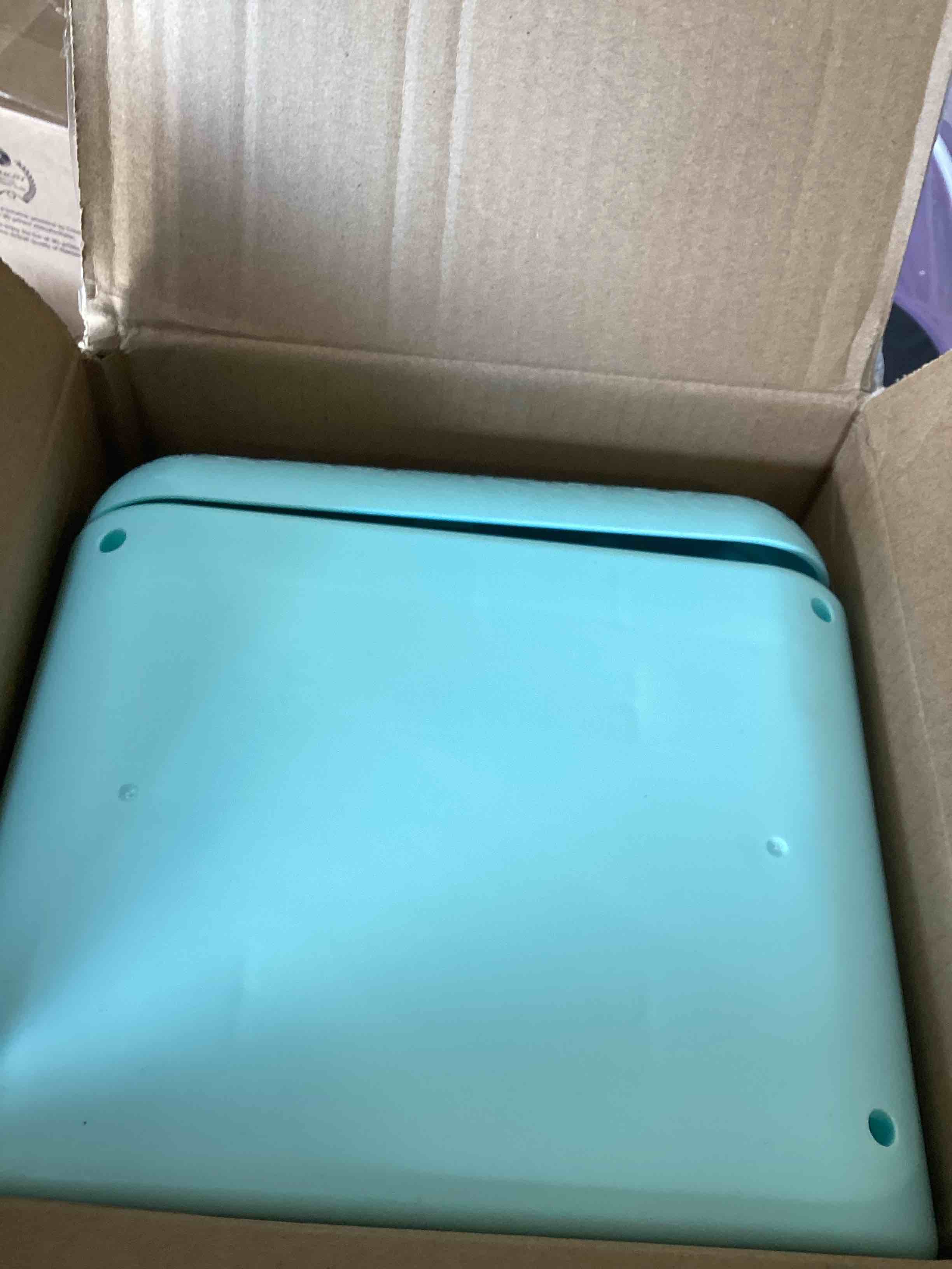 https://s3.amazonaws.com/lotting-images-prod/bidfta/TEA2104586_1737045407410.jpeg