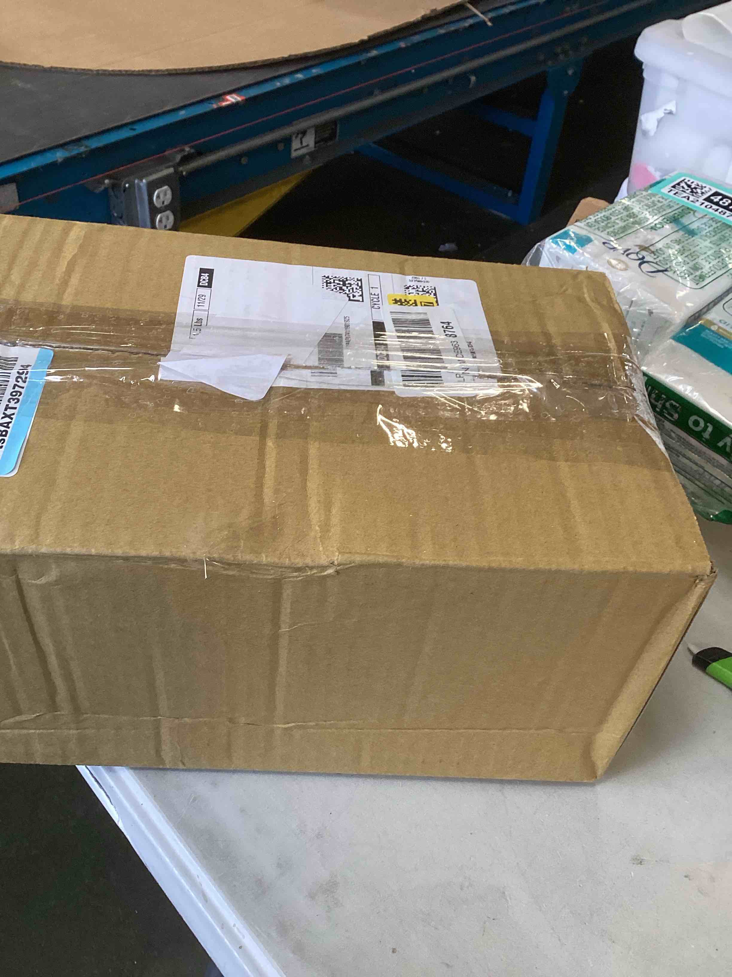 https://s3.amazonaws.com/lotting-images-prod/bidfta/TEA2104980_1737139807742.jpeg