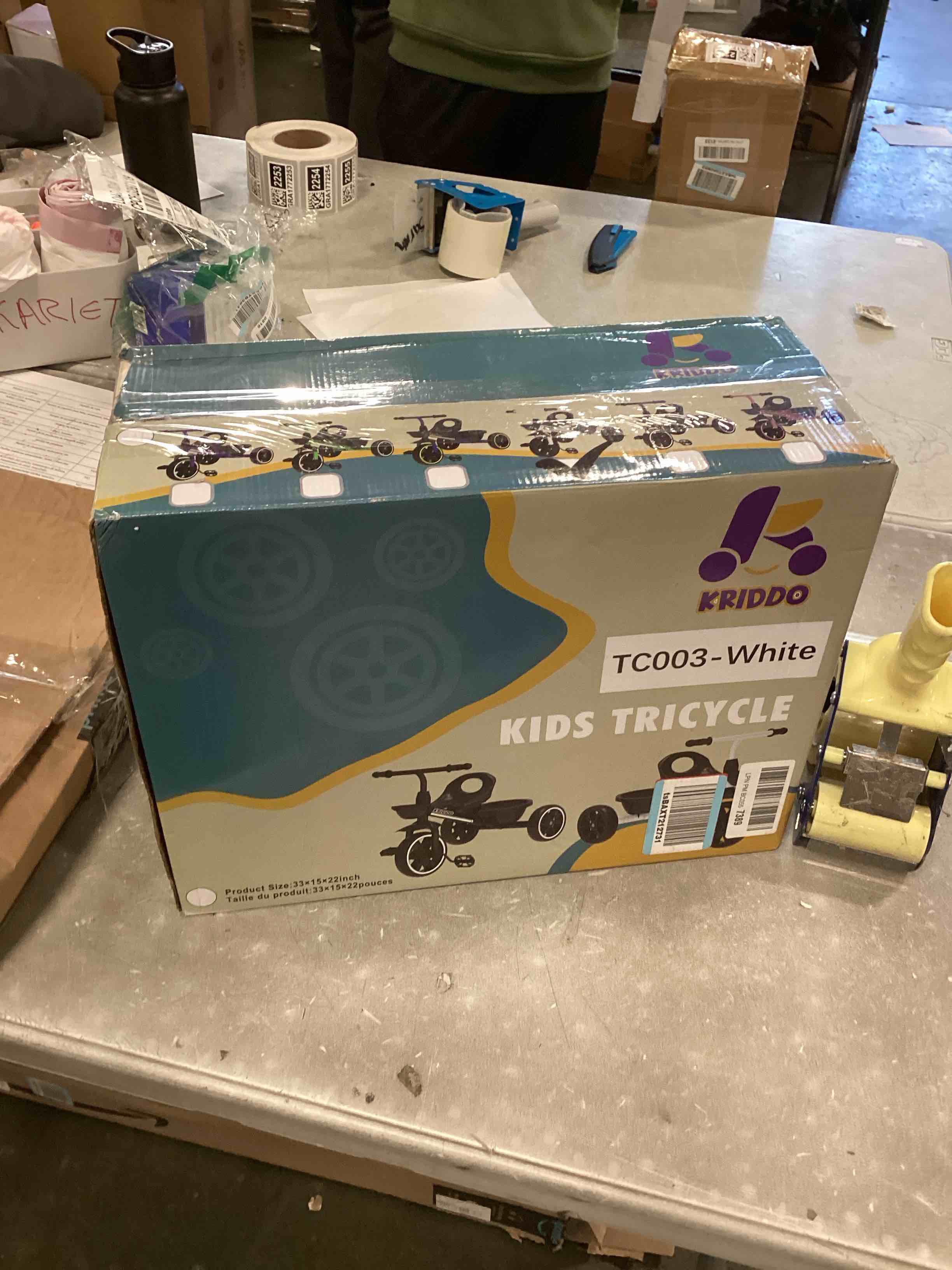 https://s3.amazonaws.com/lotting-images-prod/bidfta/TEA2105355_1737985787140.jpeg