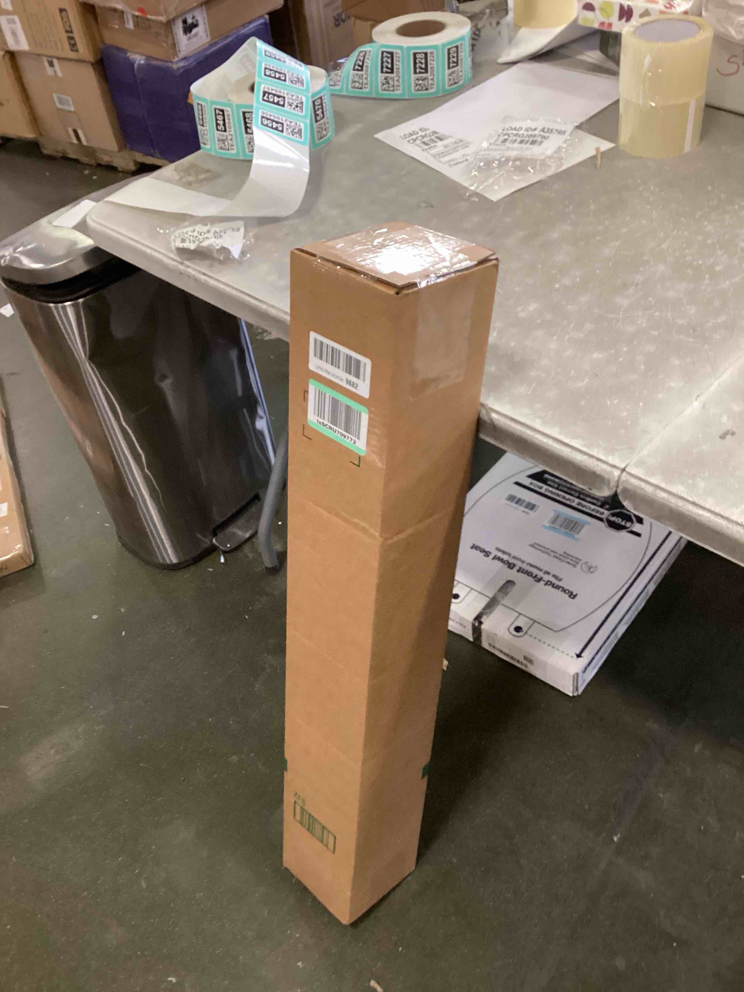 https://s3.amazonaws.com/lotting-images-prod/bidfta/TEA2105451_1737999904680.jpeg